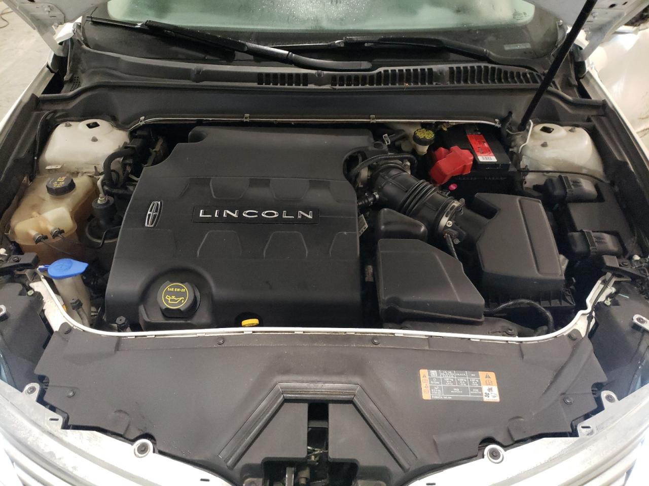 2016 Lincoln MKZ - Image 11