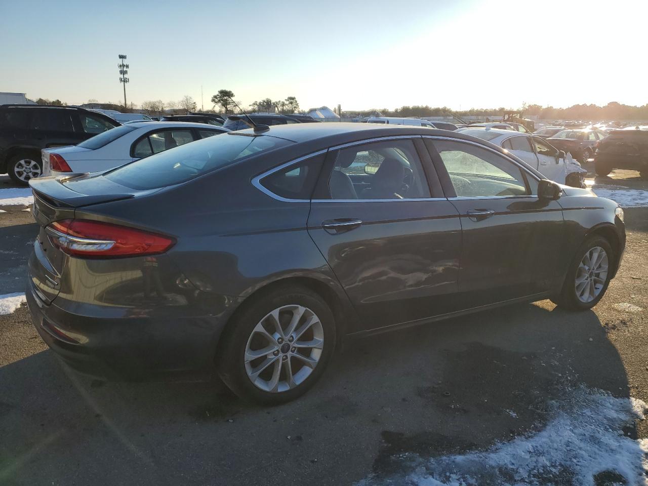 2020 Ford Fusion - Image 3