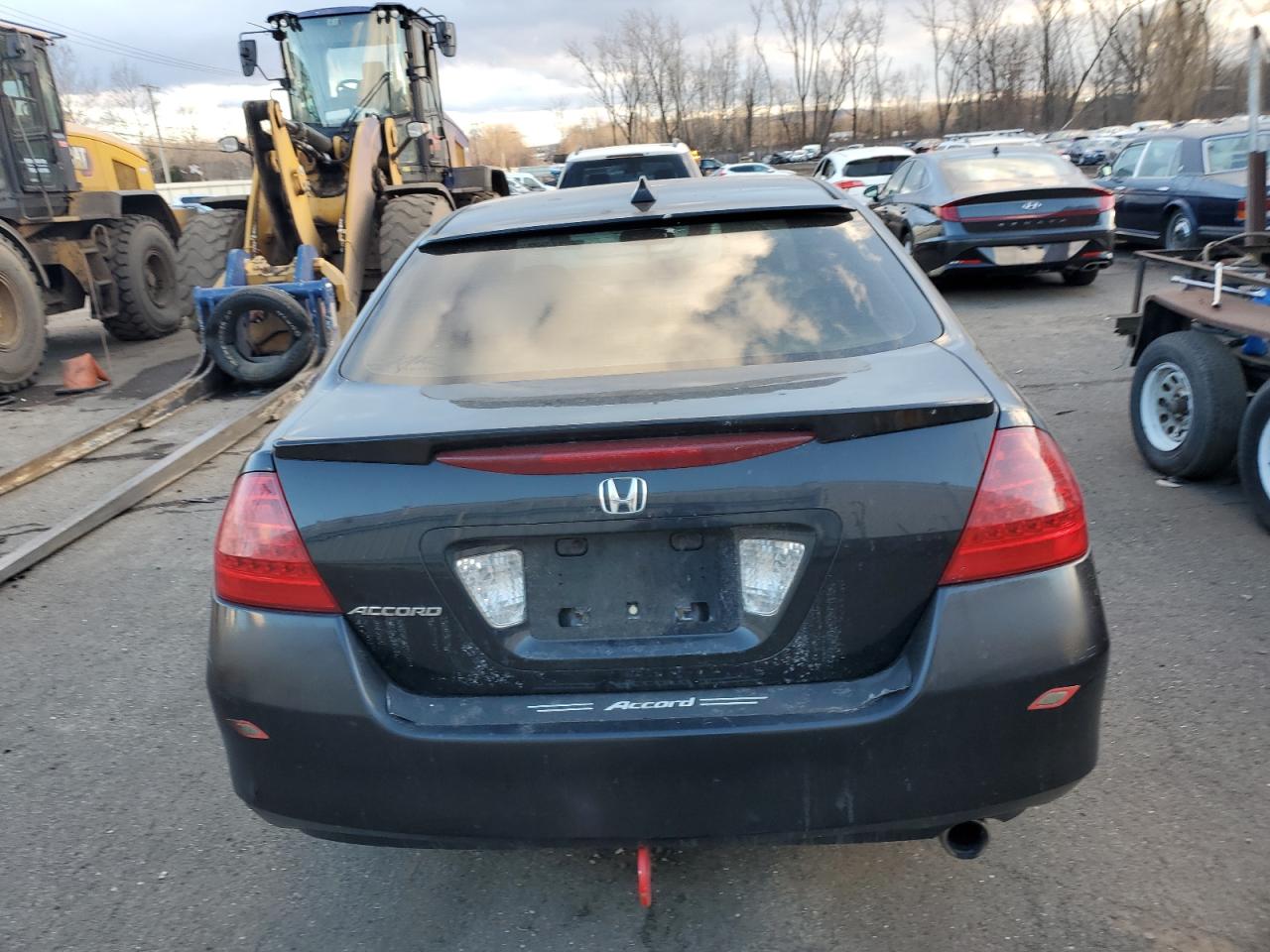 2007 Honda Accord - Image 6