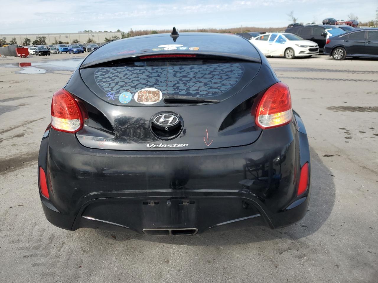 VIN KMHTC6AD3GU256608 2016 HYUNDAI VELOSTER no.6