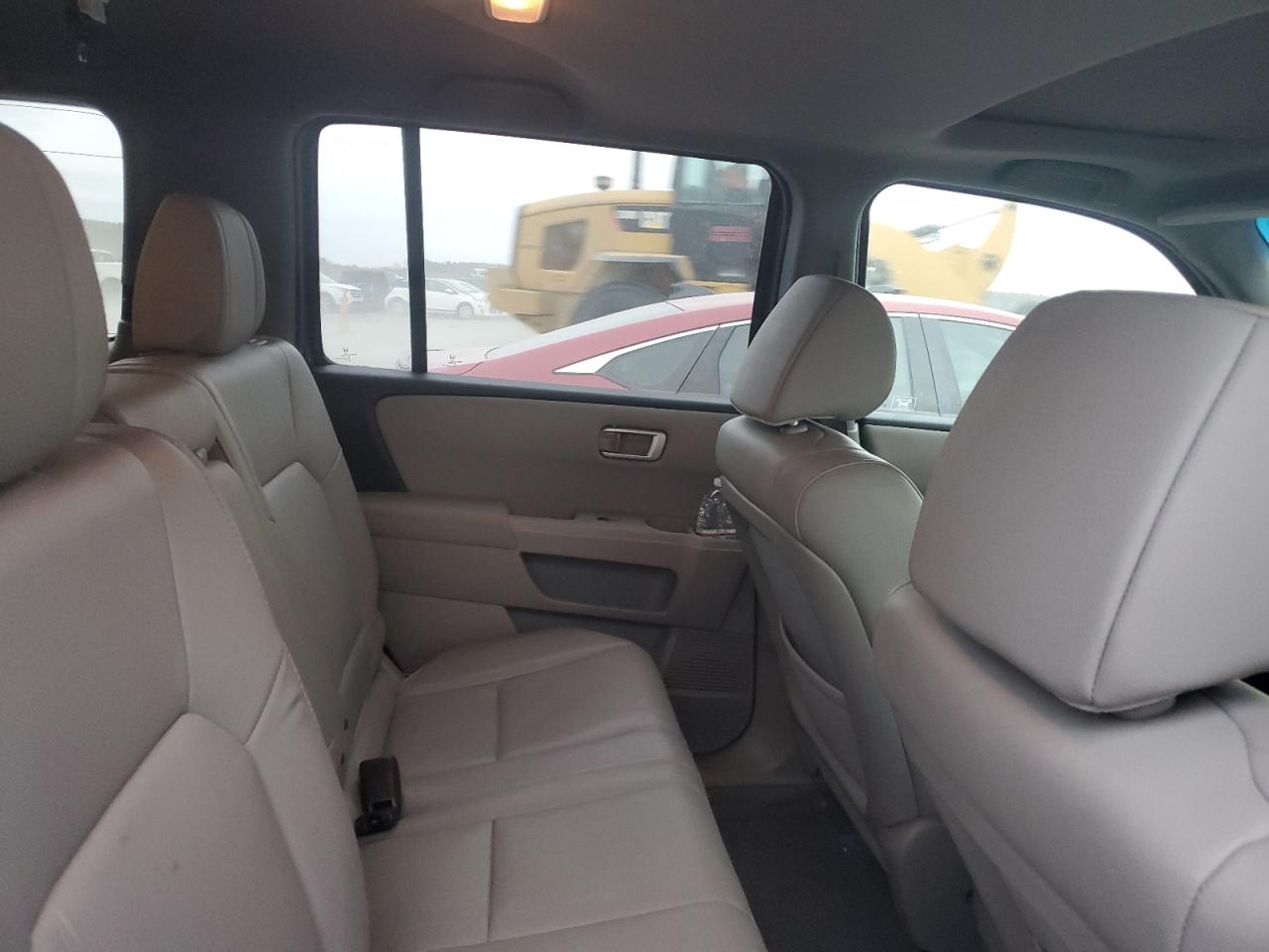 2012 Honda Pilot - Image 10