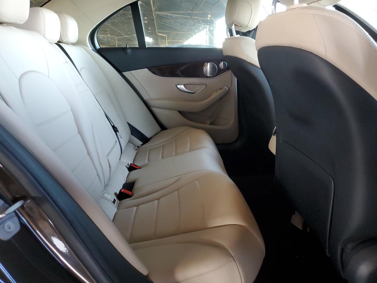 2017 Mercedes-Benz C-klasse - Image 10