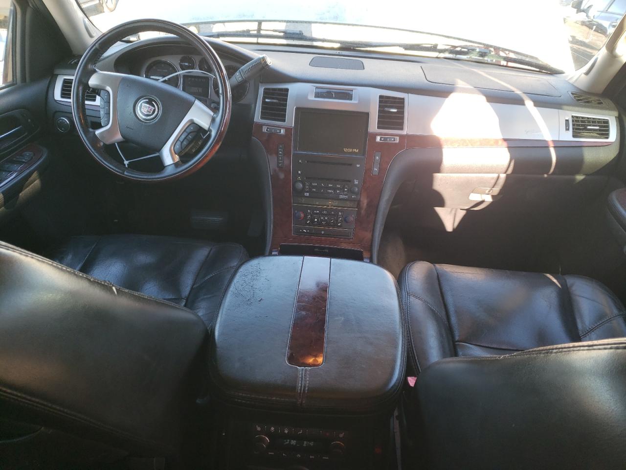 2007 Cadillac Escalade - Image 8