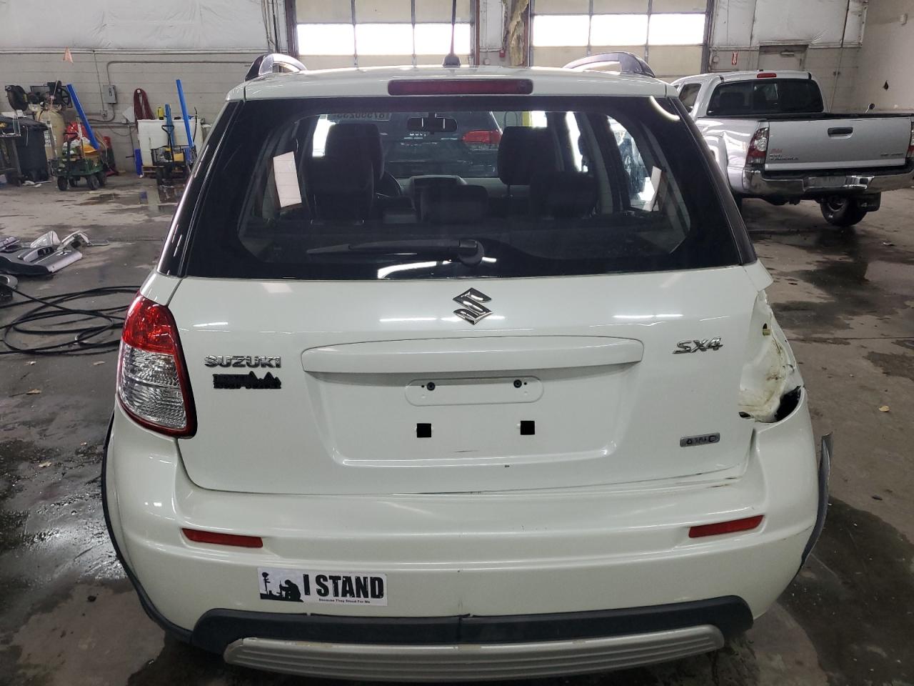 2007 Suzuki SX4 - Image 6