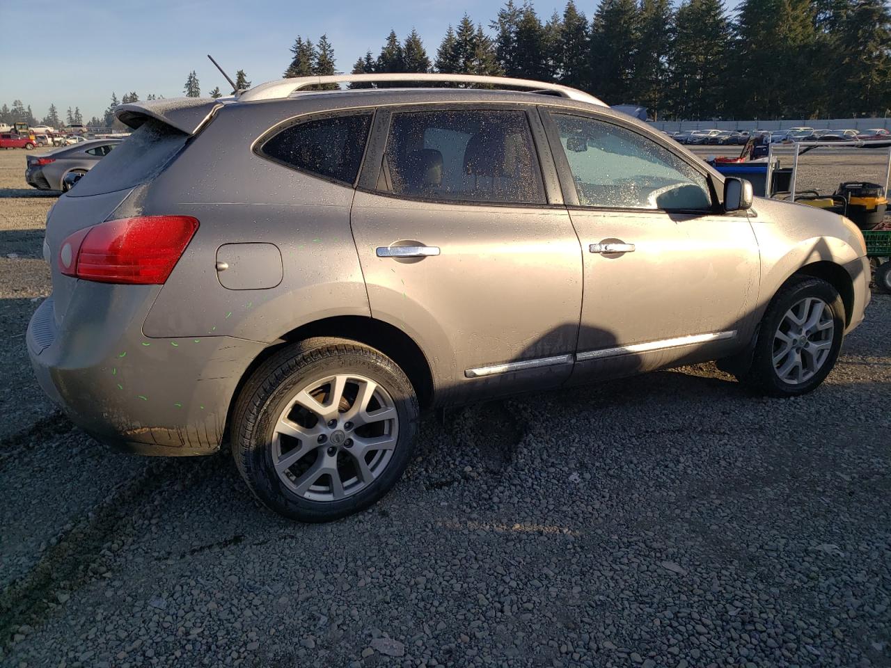 2011 Nissan Rogue - Image 3