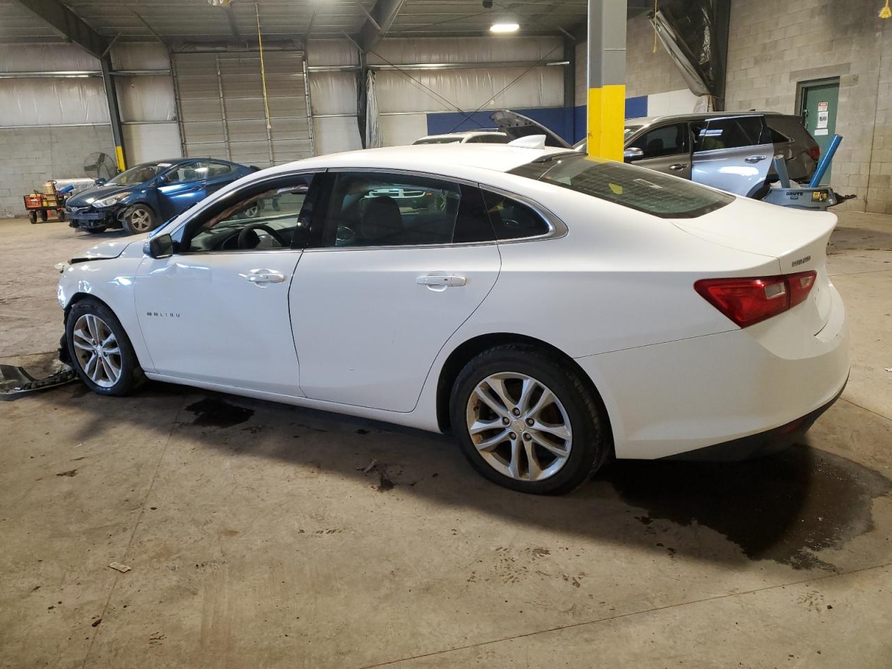 1G1ZD5ST5JF169213 2018 CHEVROLET MALIBU - Image 2