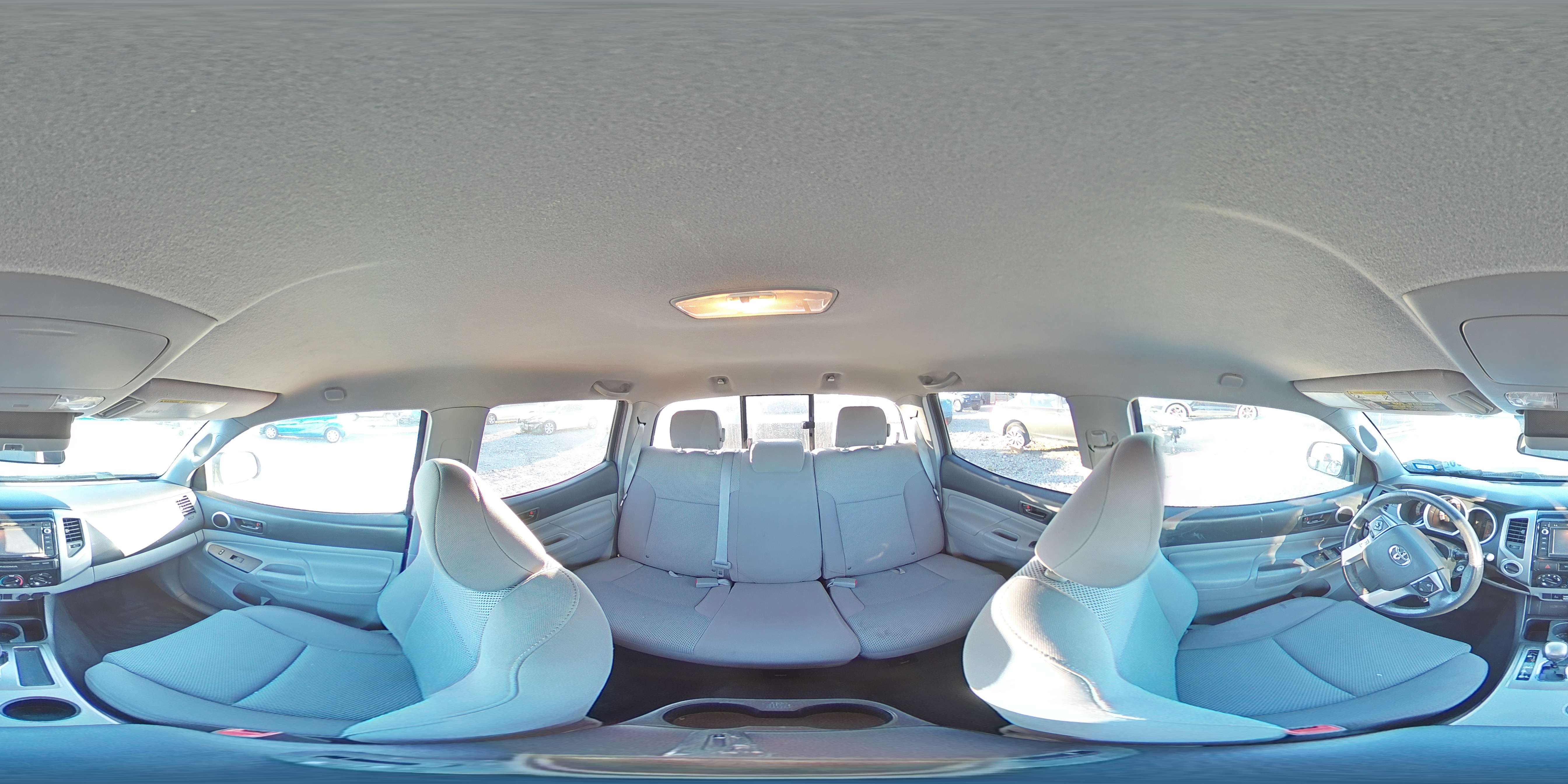2015 Toyota Tacoma - Image 14
