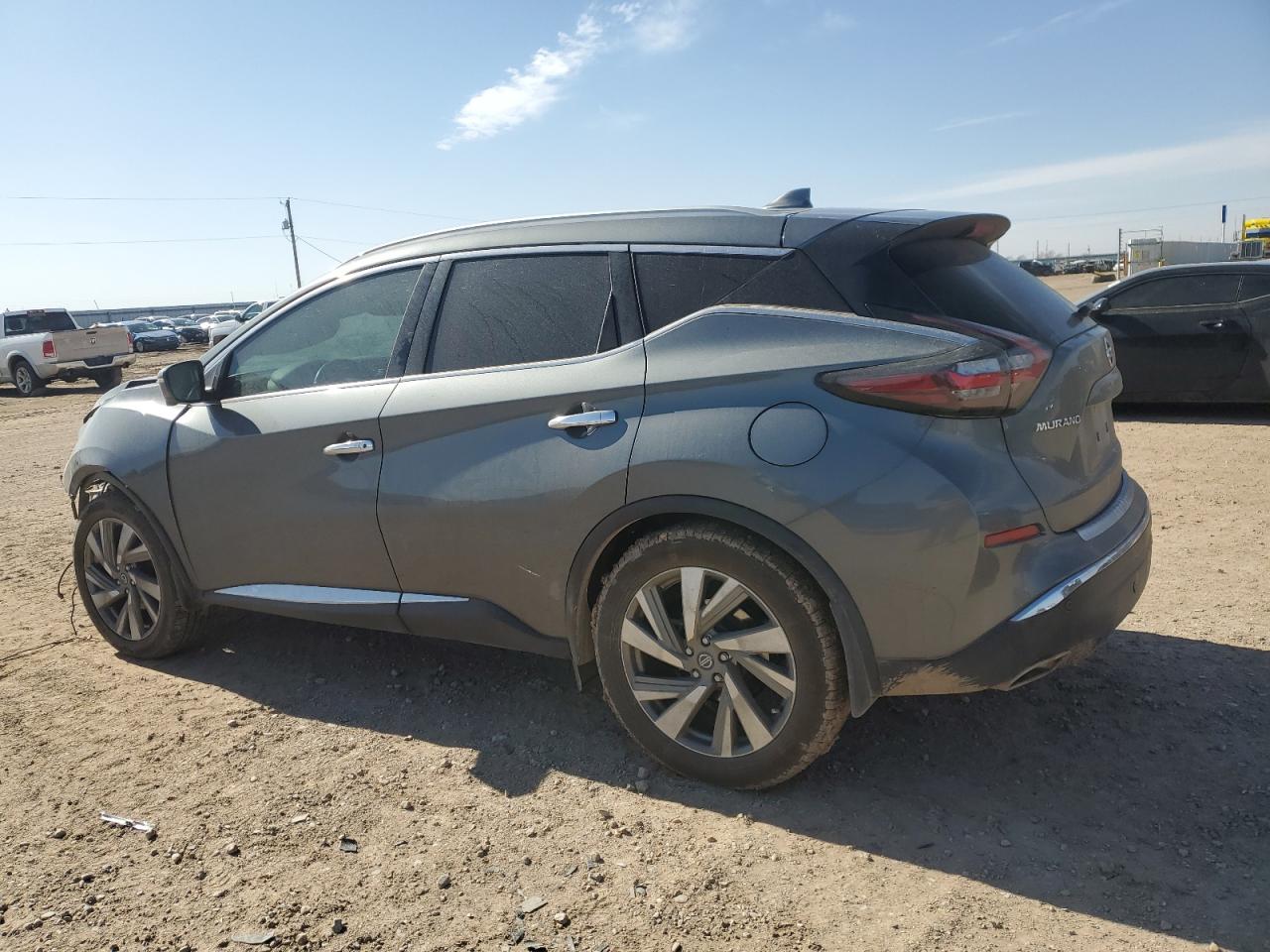 2020 Nissan Murano - Image 2