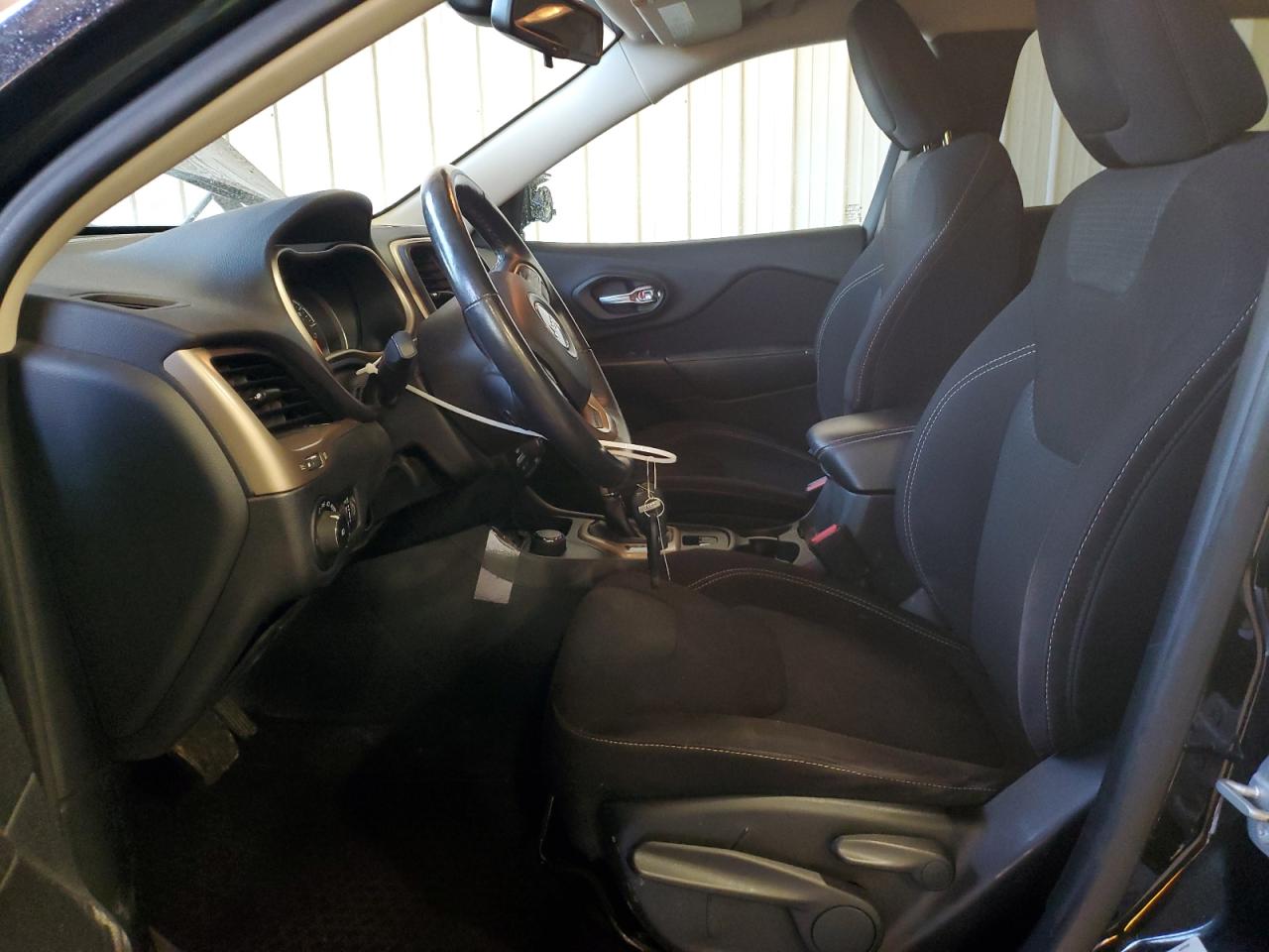 2016 Jeep Grand Cherokee - Image 7