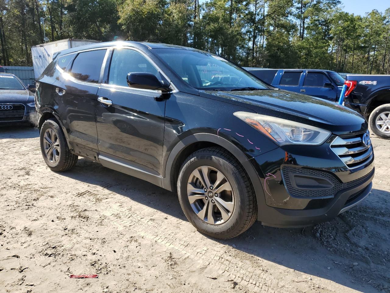 2016 Hyundai Santa Fe - Image 4