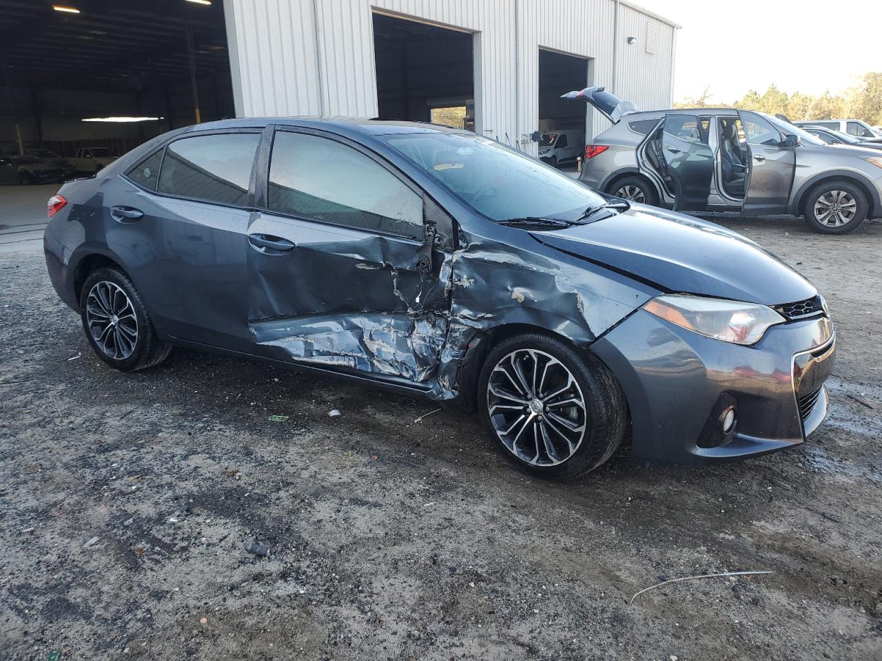 2015 Toyota Corolla - Image 4