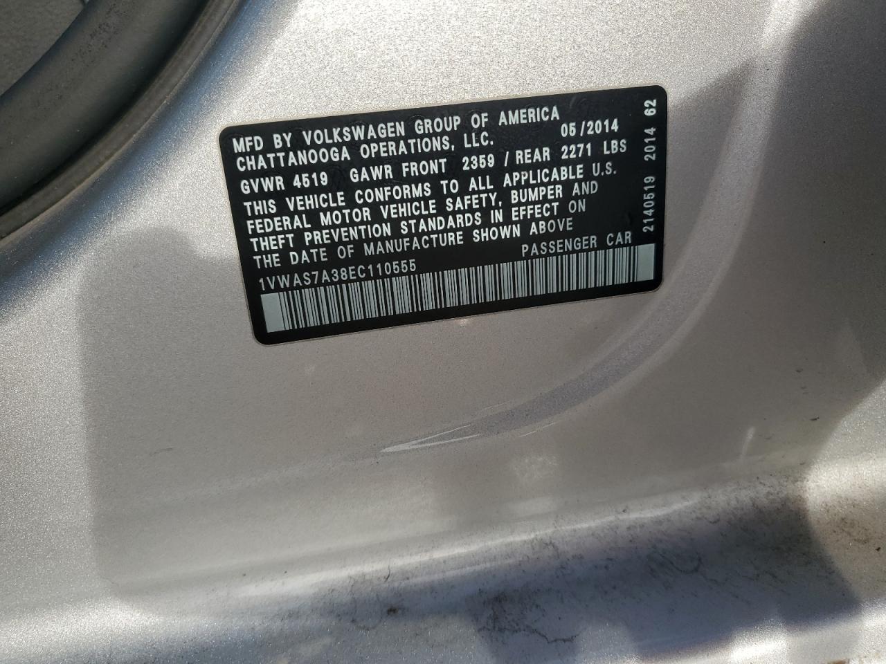 2014 Volkswagen Passat - Image 13
