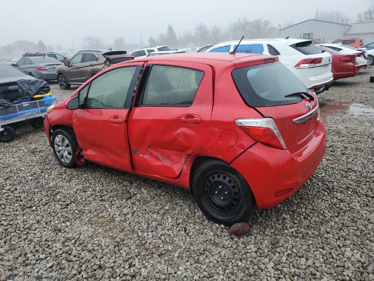 2013 Toyota Yaris - Image 2