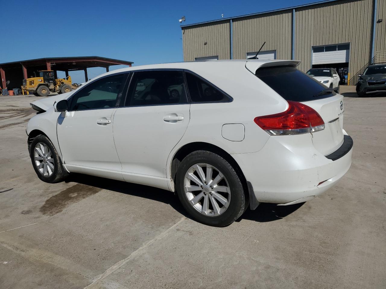2011 Toyota Venza - Image 2