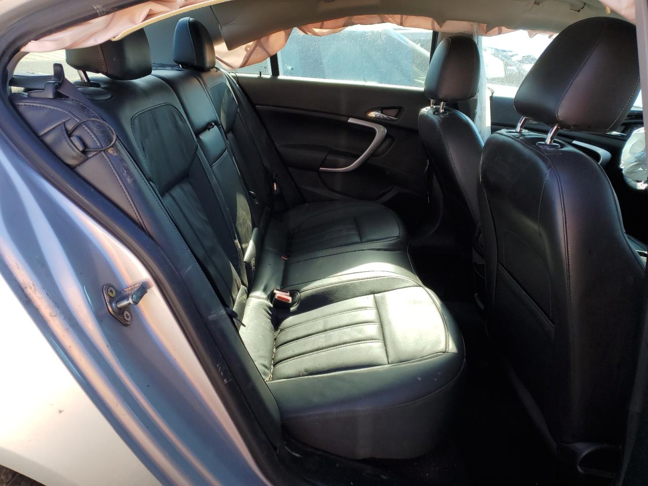 2014 Buick Regal - Image 10