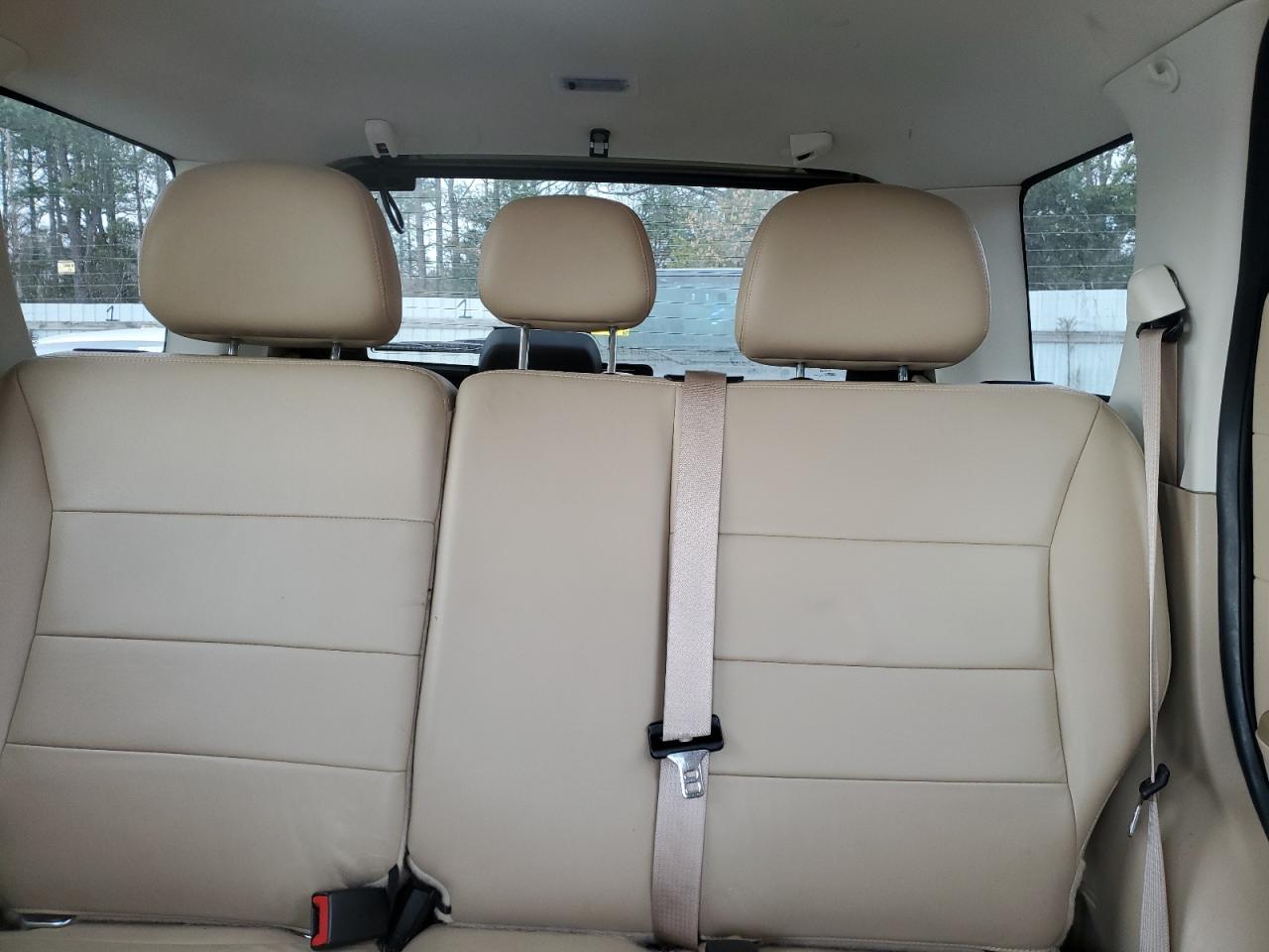2011 Ford Escape - Image 10
