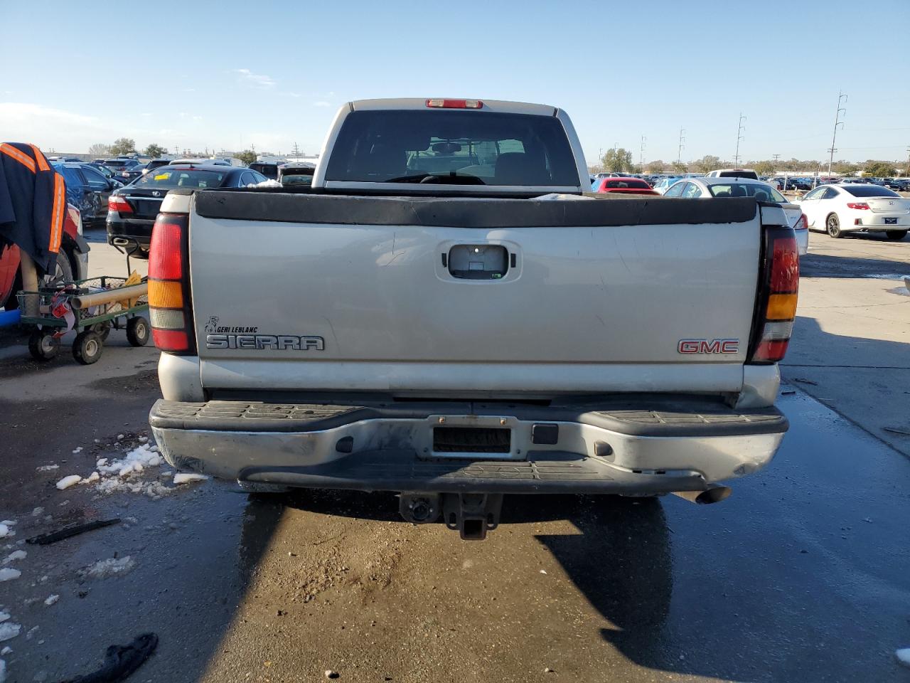2007 GMC Sierra - Image 6