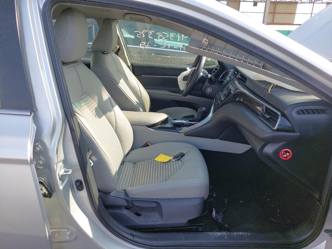 JTNBF9HK0J3007656 - 2018 Toyota Camry - #41358395