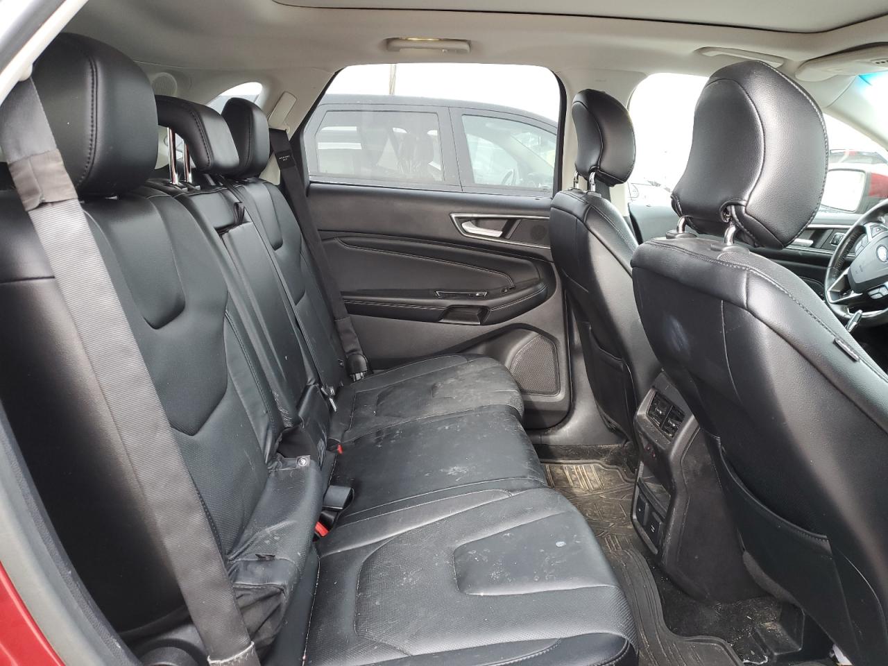 2015 Ford Edge - Image 11
