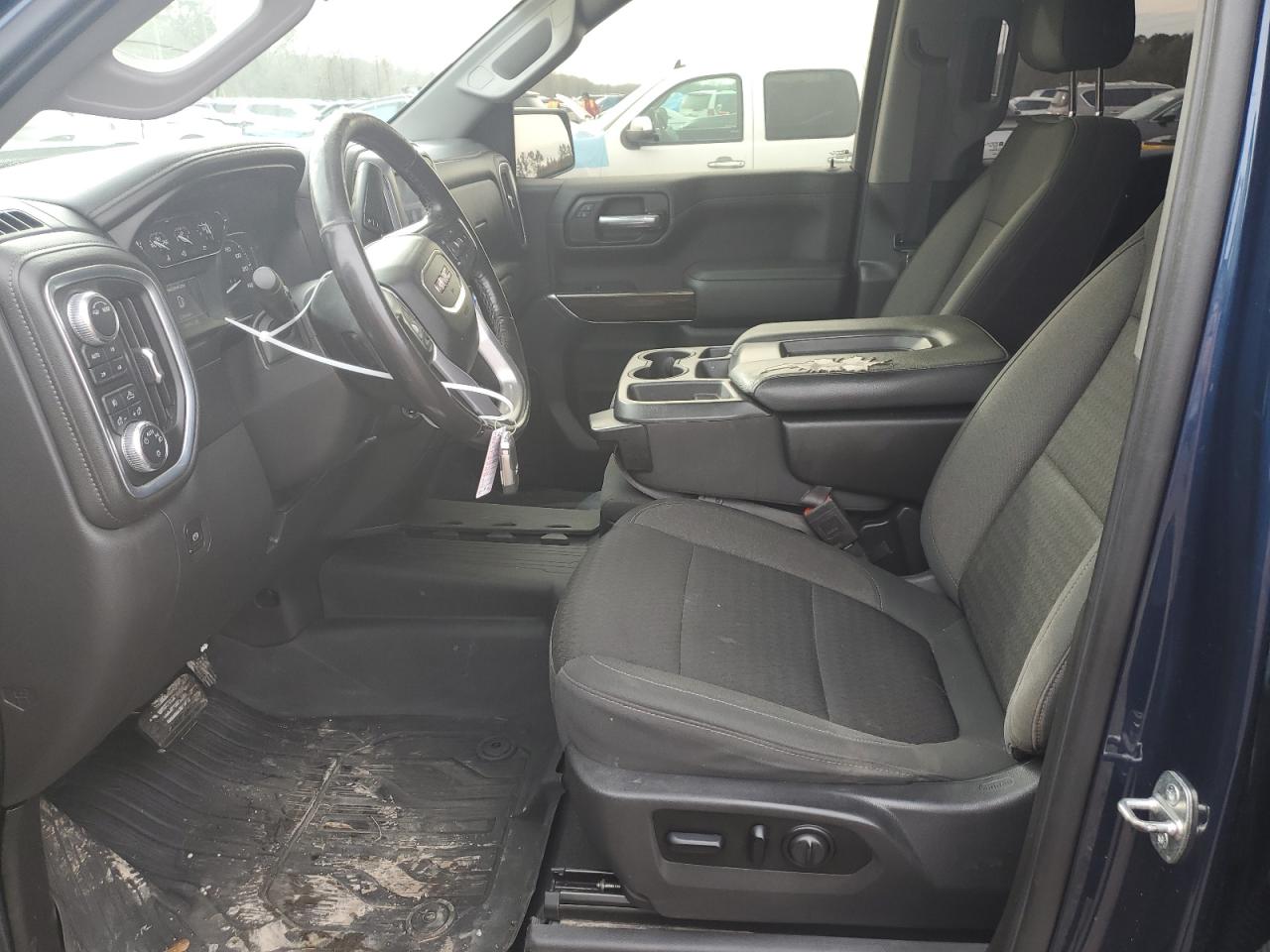 2021 GMC Sierra - Image 7