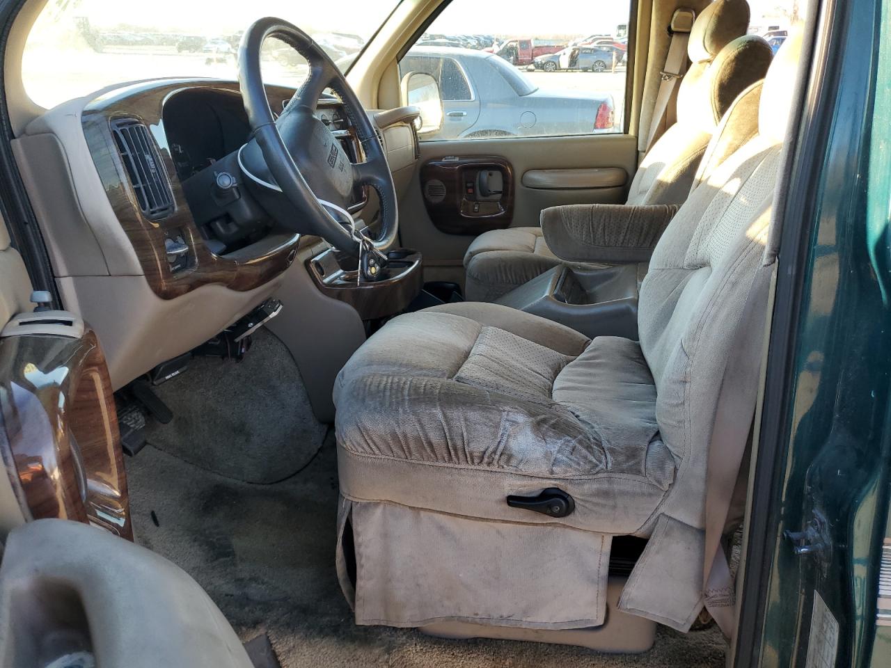 1999 GMC Savana - Image 7