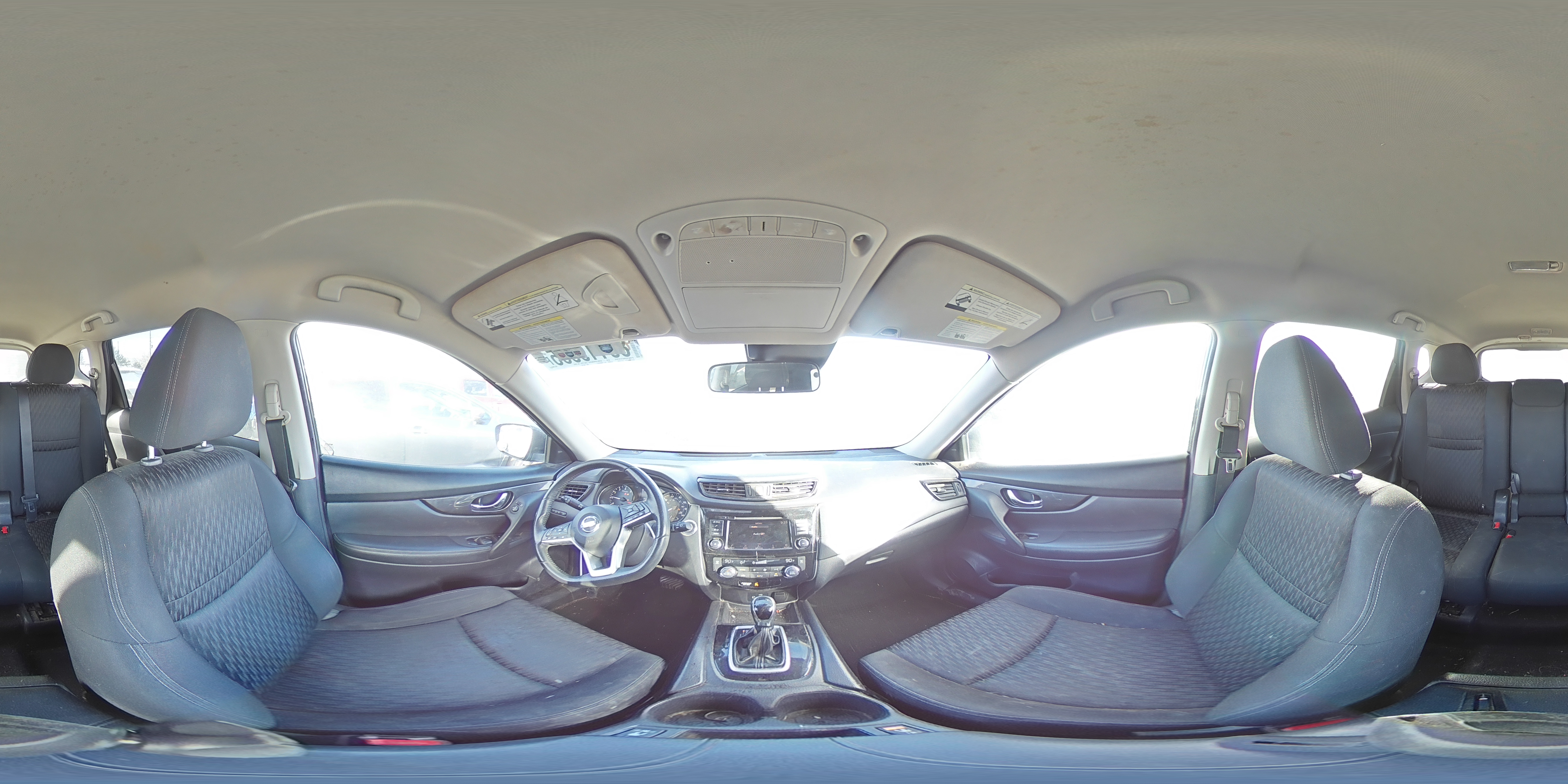 2019 Nissan Rogue - Image 13