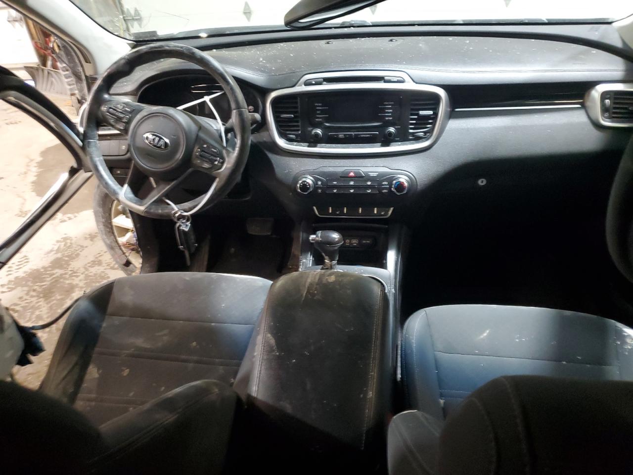 2016 Kia Sorento - Image 8