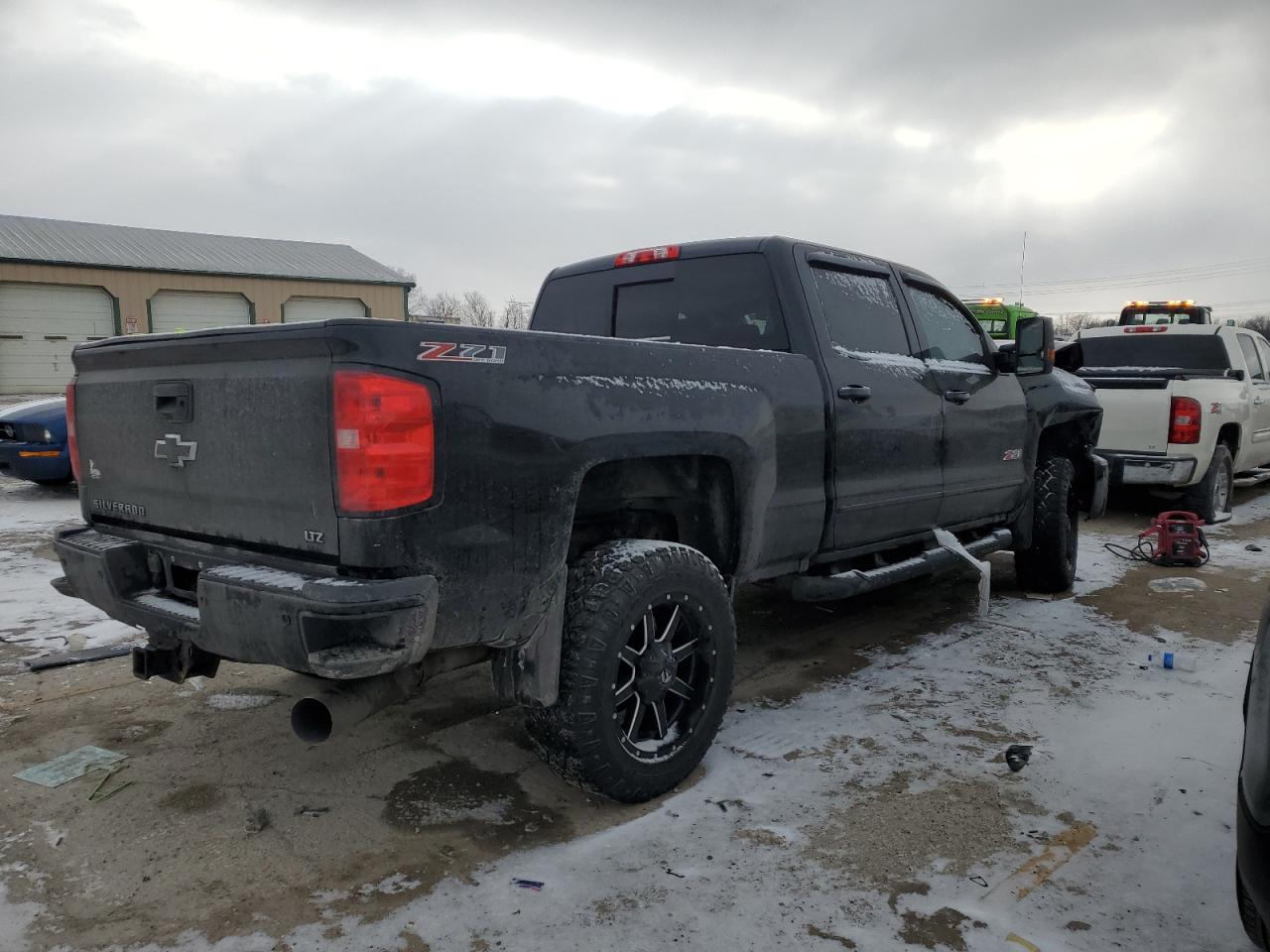 2019 Chevrolet Silverado - Image 3