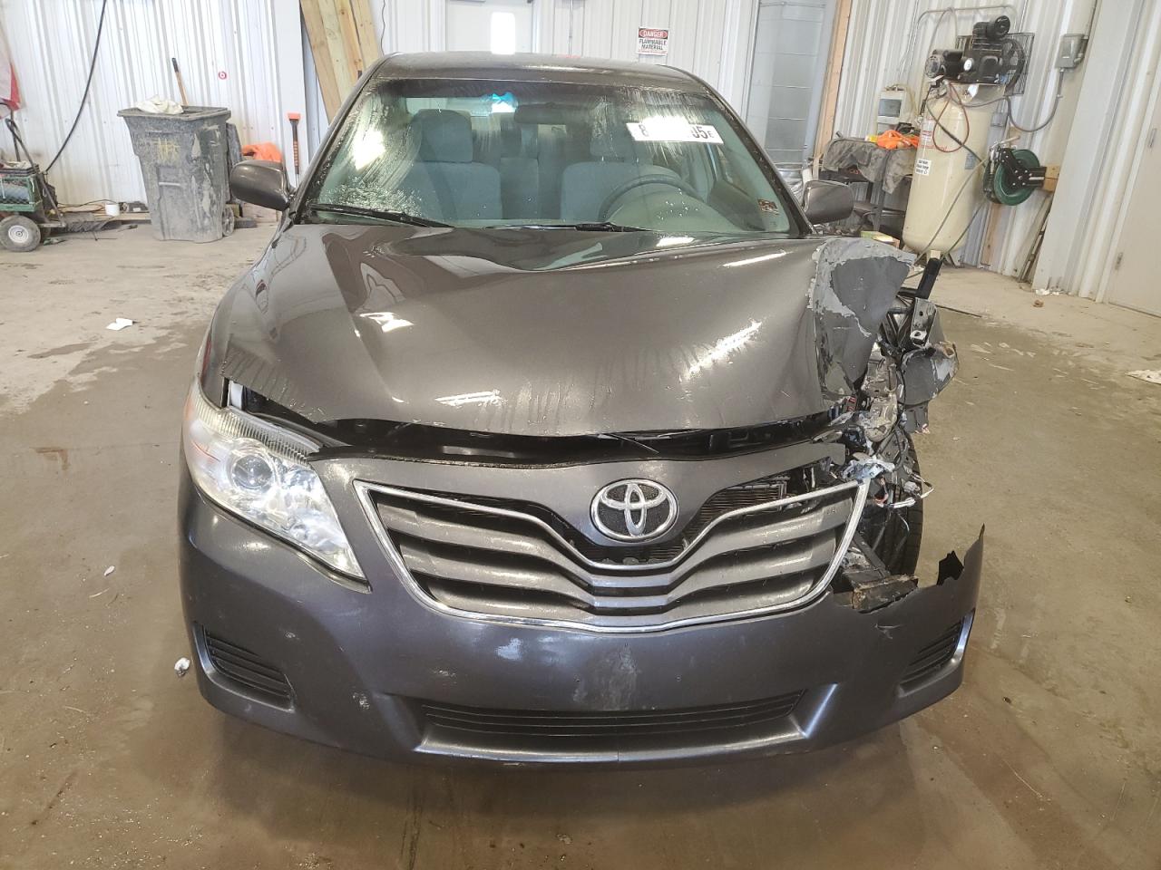 2010 Toyota Camry - Image 5