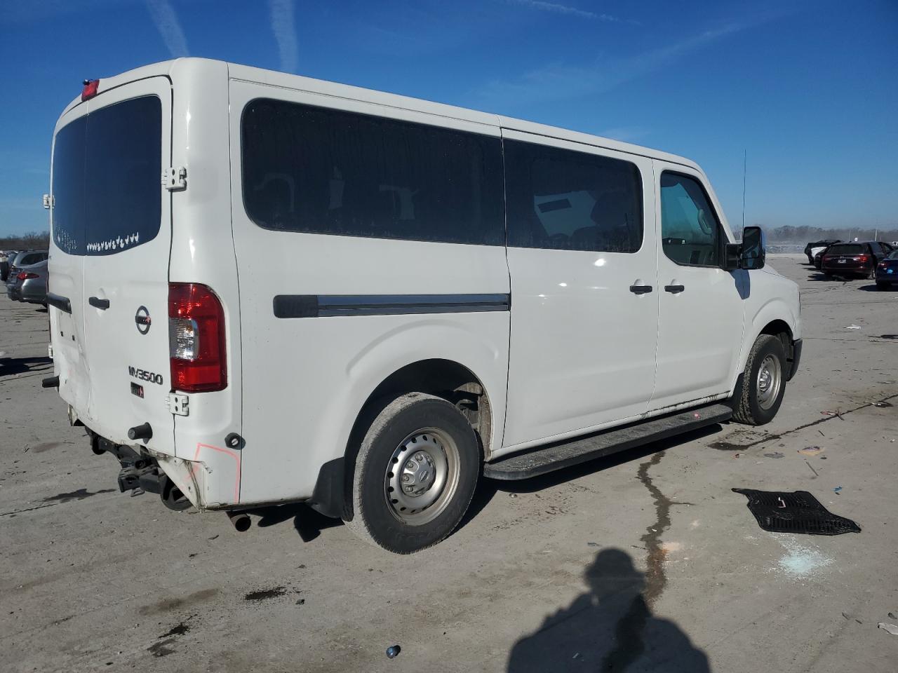 2014 Nissan NV - Image 3