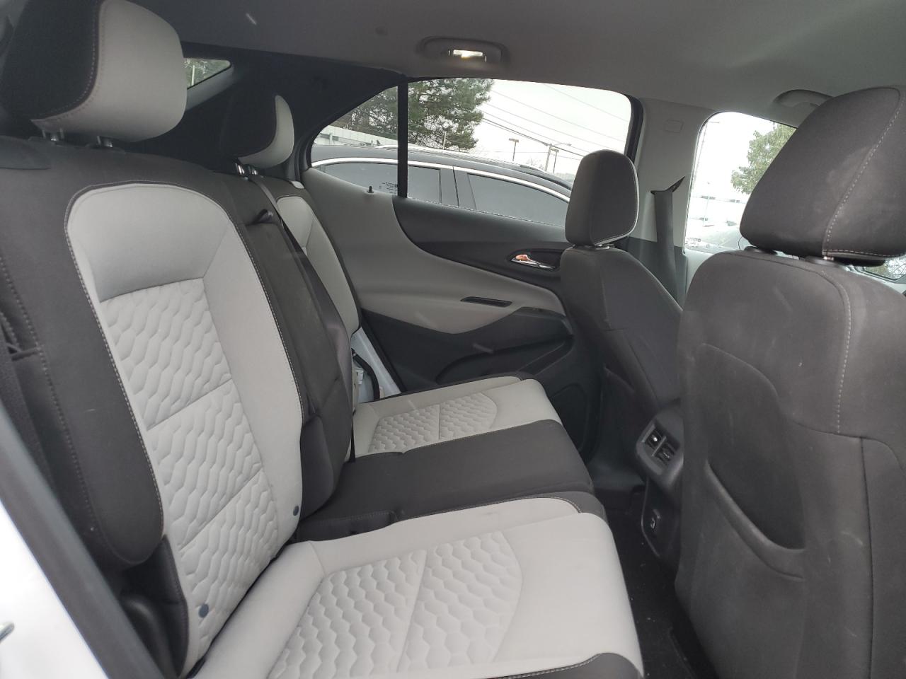 2021 Chevrolet Equinox - Image 11
