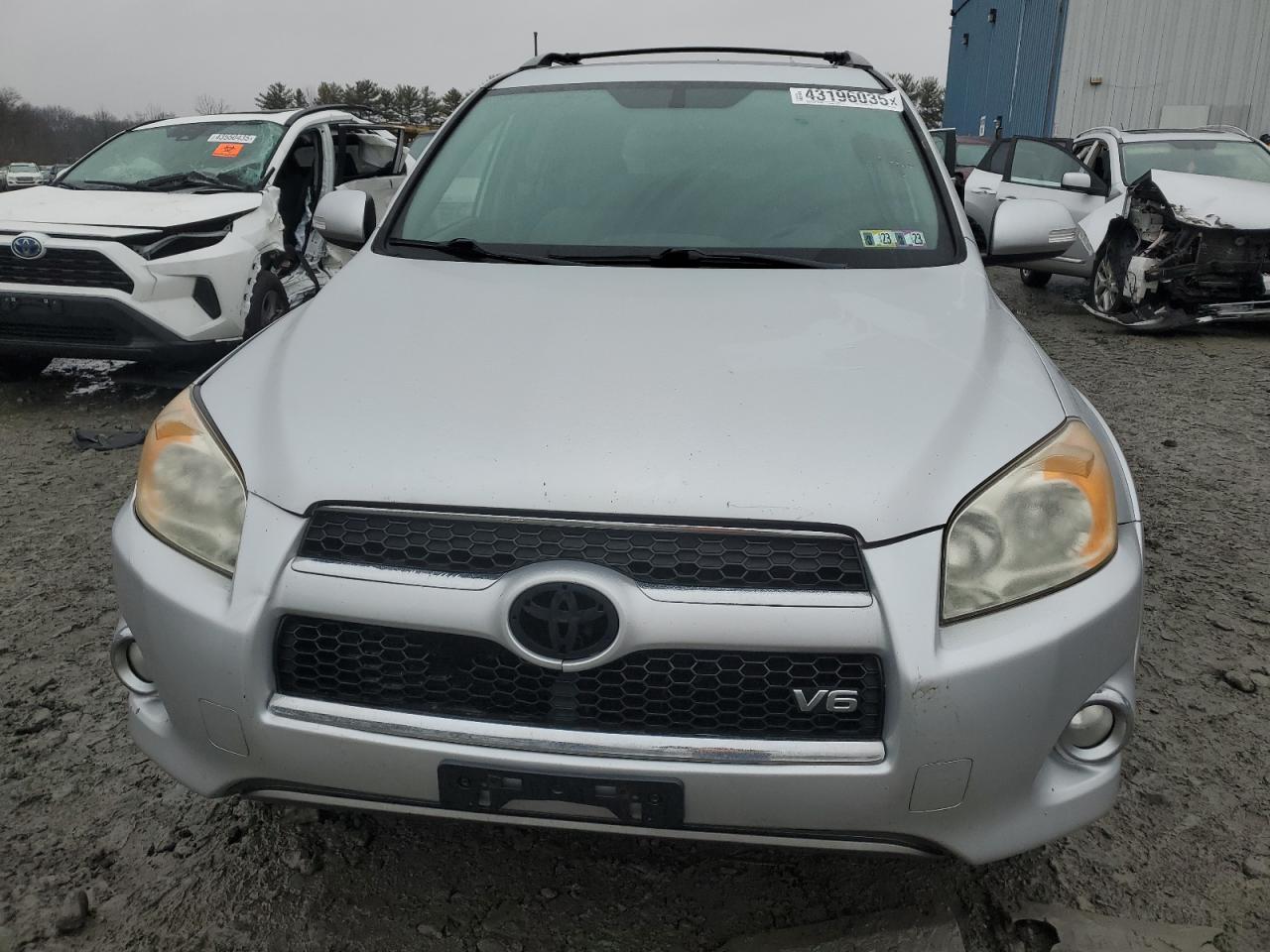 2010 Toyota RAV 4 - Image 5