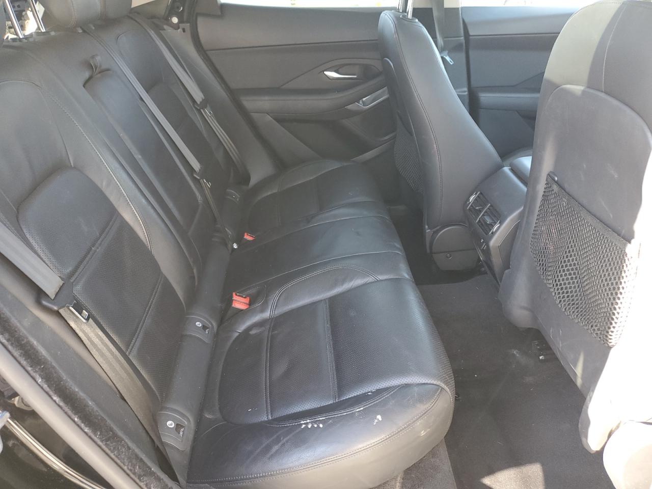2019 Jaguar E-Pace - Image 11