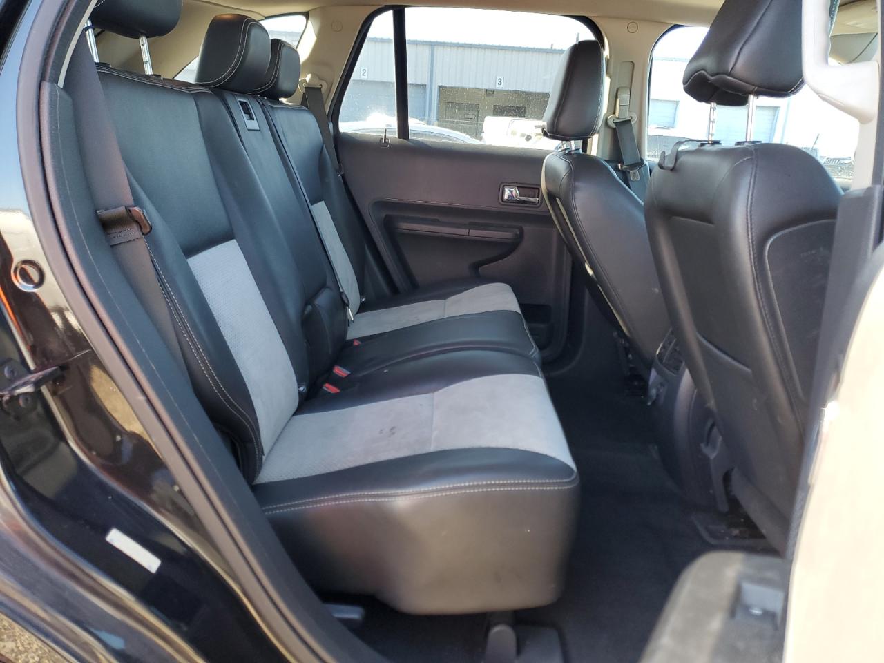 2010 Ford Edge - Image 11