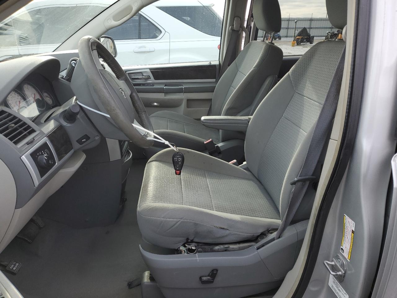 2010 Dodge RAM - Image 7