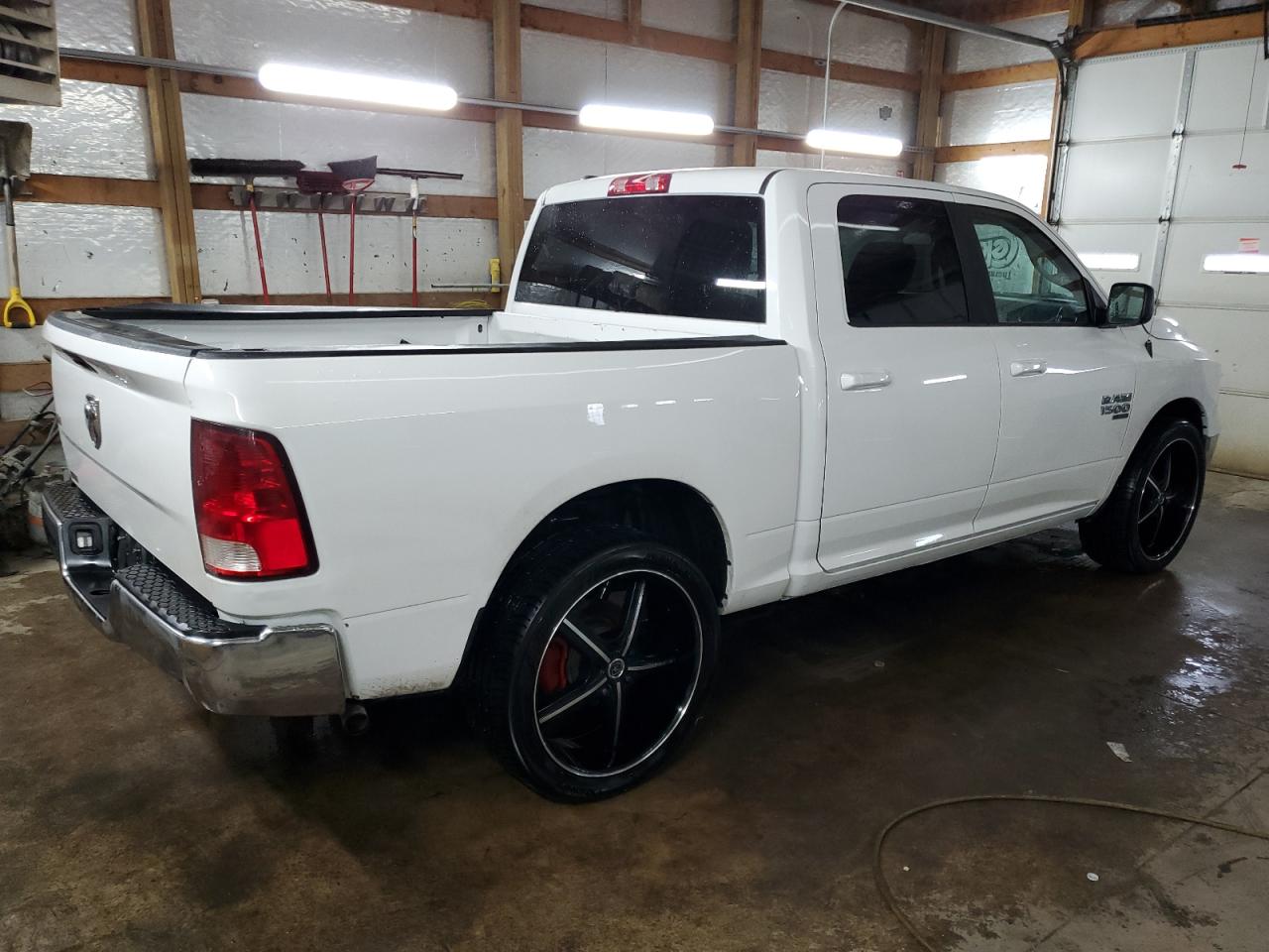 2021 RAM 1500 - Image 3