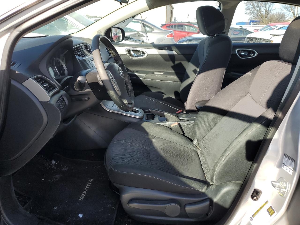 2015 Nissan Sentra - Image 7