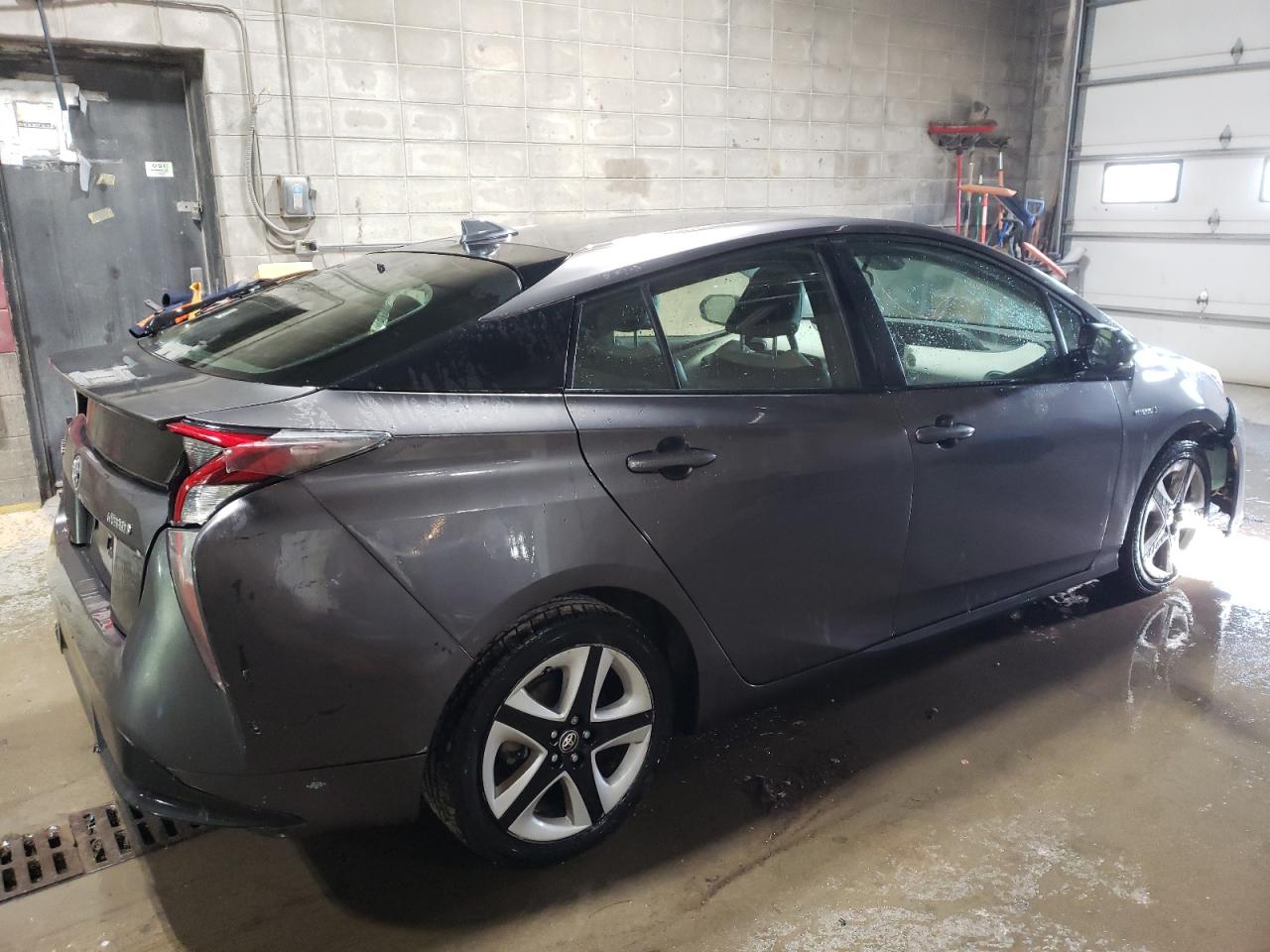 VIN JTDKARFU9G3523594 2016 TOYOTA PRIUS no.3