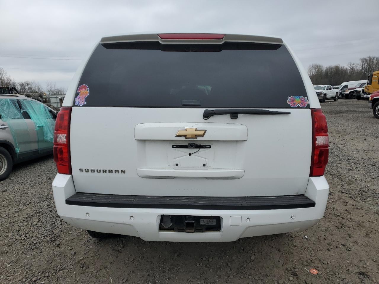 2007 Chevrolet Suburban - Image 6