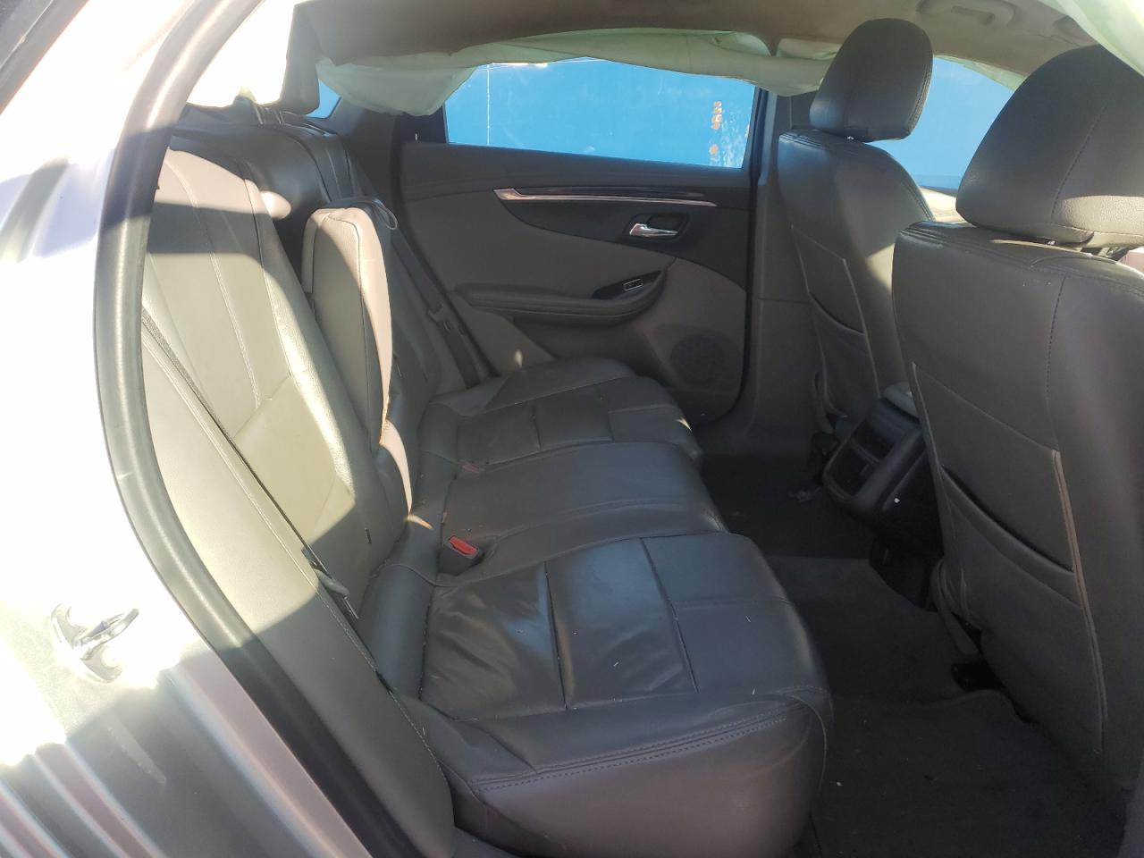 2018 Chevrolet Impala - Image 10