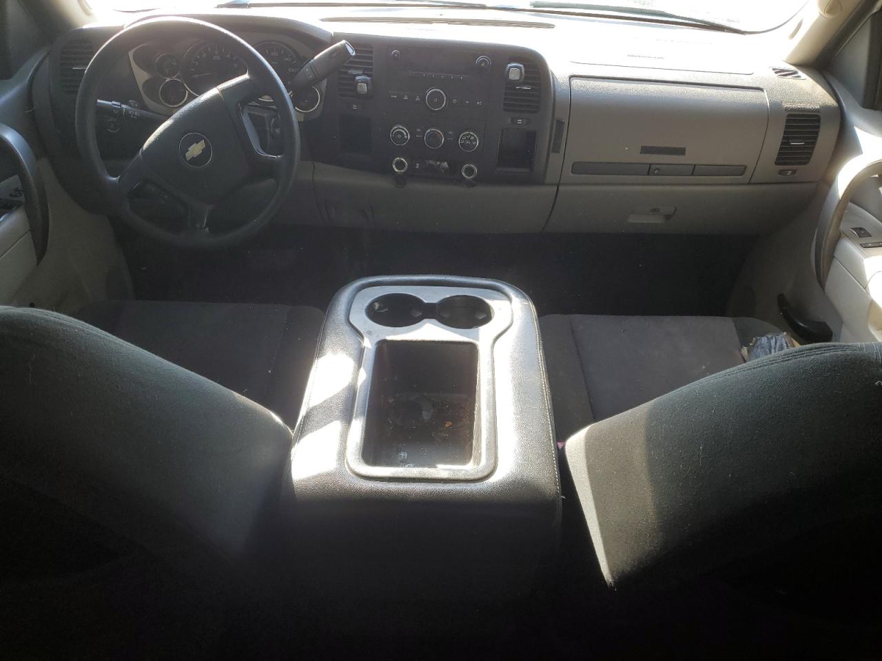 2014 Chevrolet Silverado - Image 8