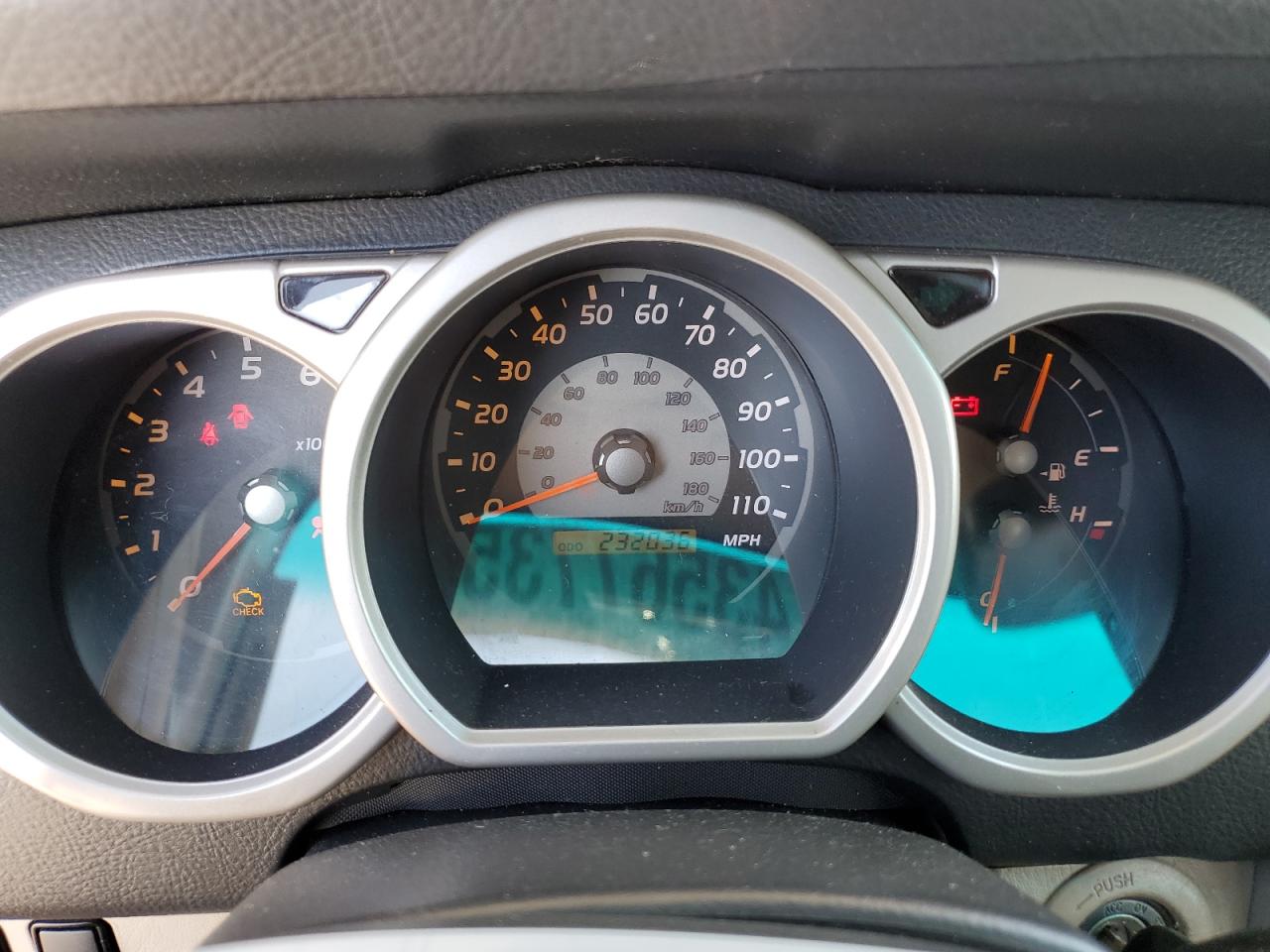 2005 Toyota 4Runner - Image 9