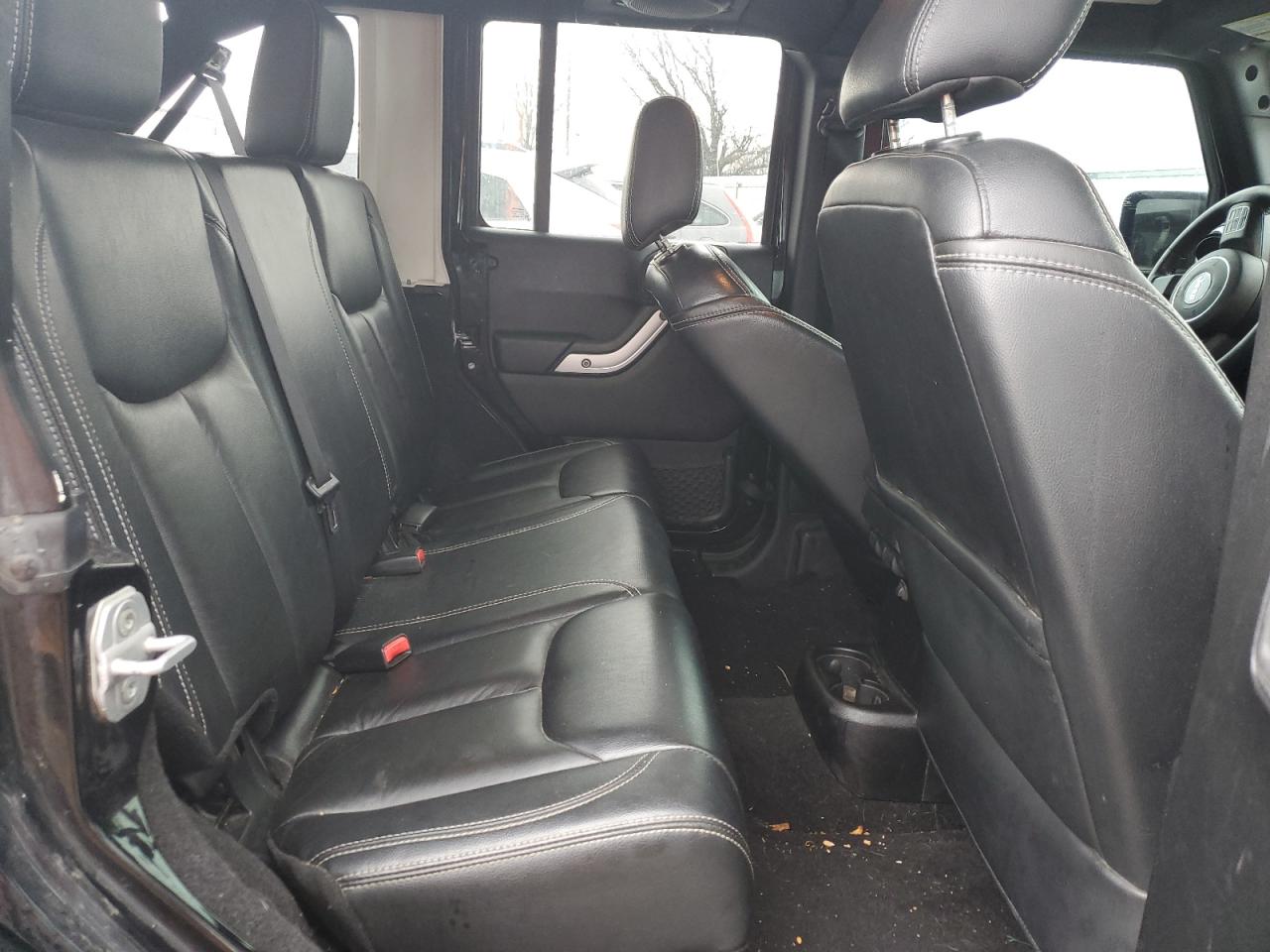 2013 Jeep Wrangler - Image 11