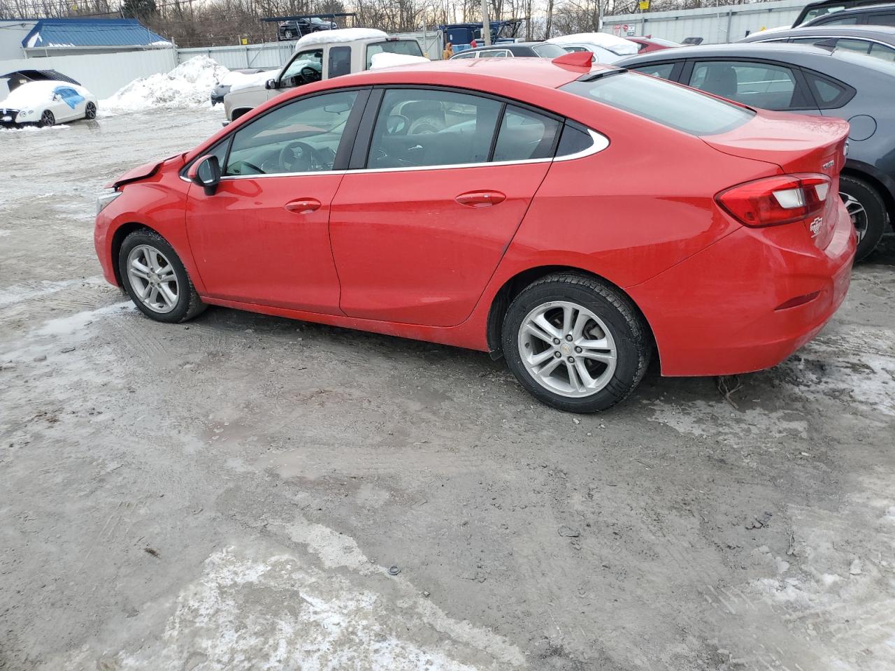 2018 Chevrolet Cruze - Image 2
