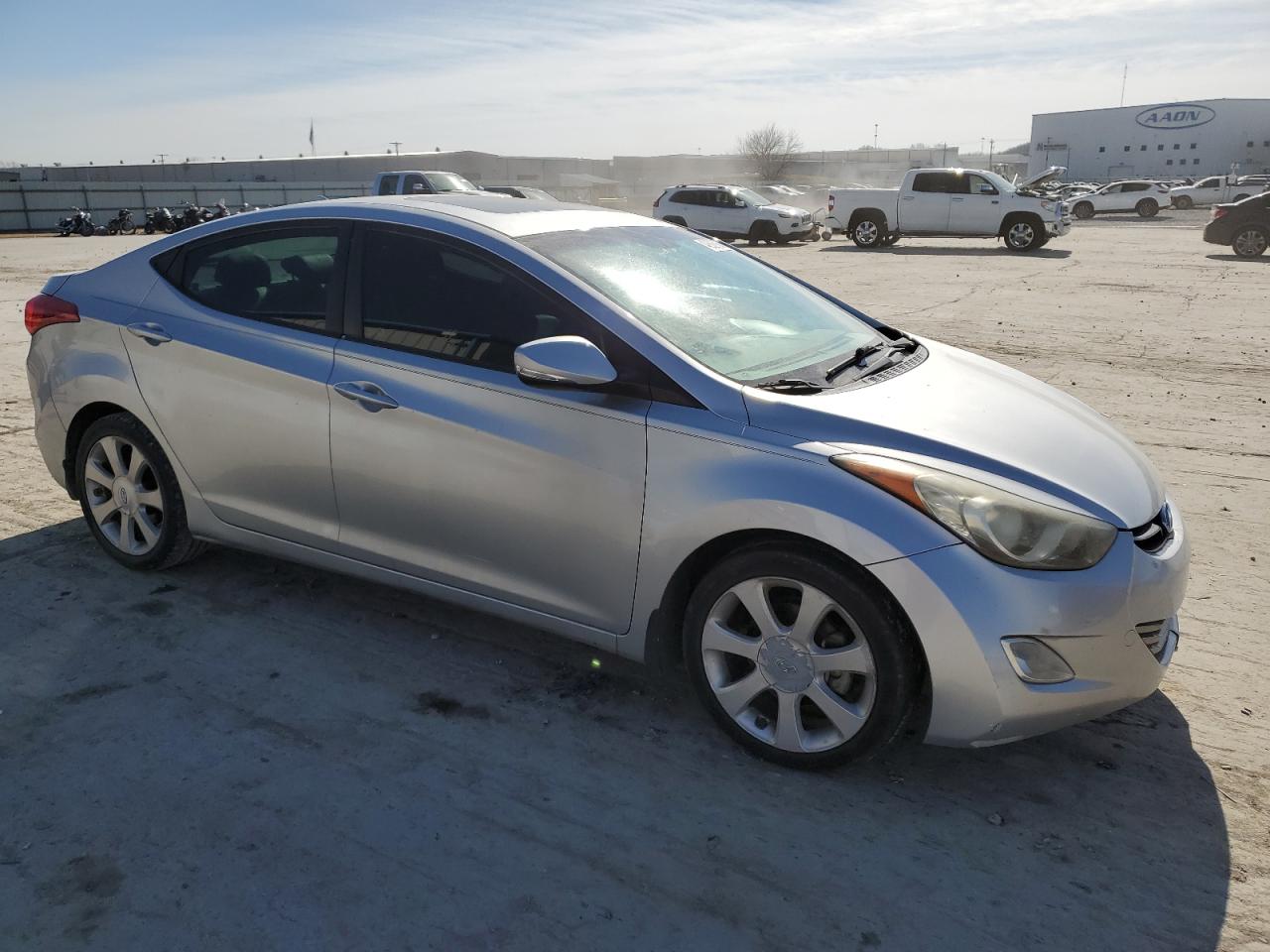 2013 Hyundai Elantra - Image 4