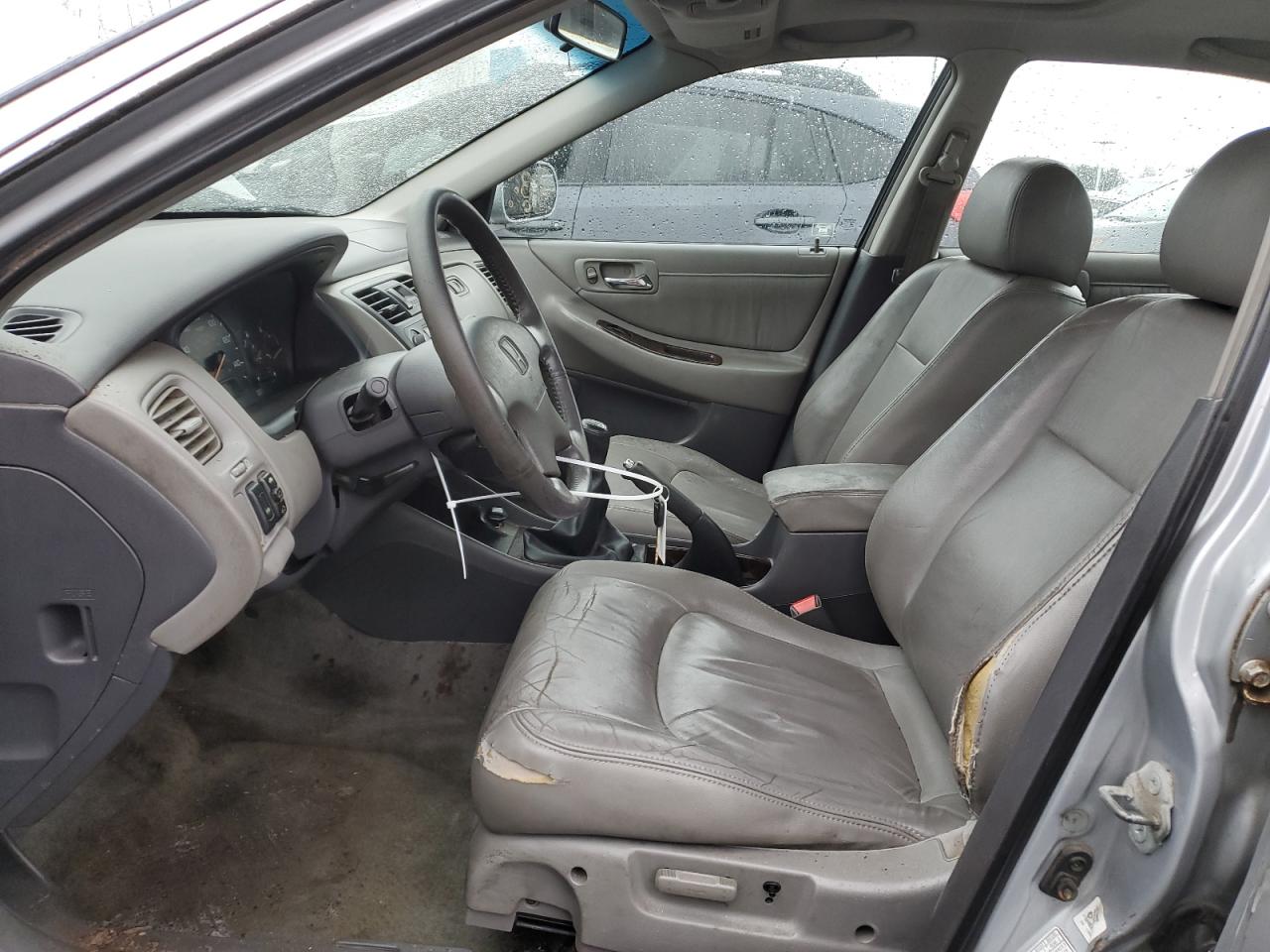2001 Honda Accord - Image 7