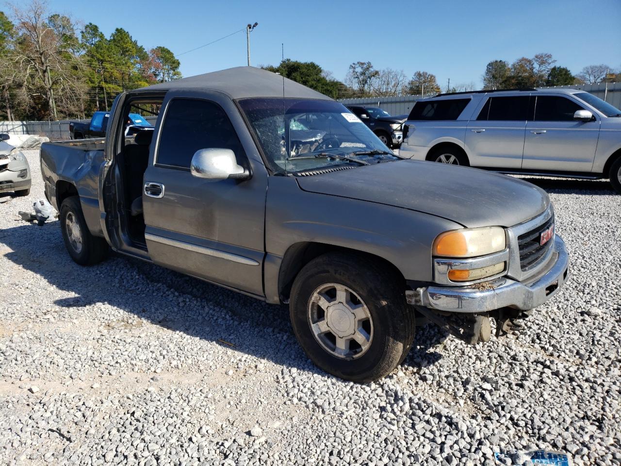 2006 GMC Sierra - Image 4