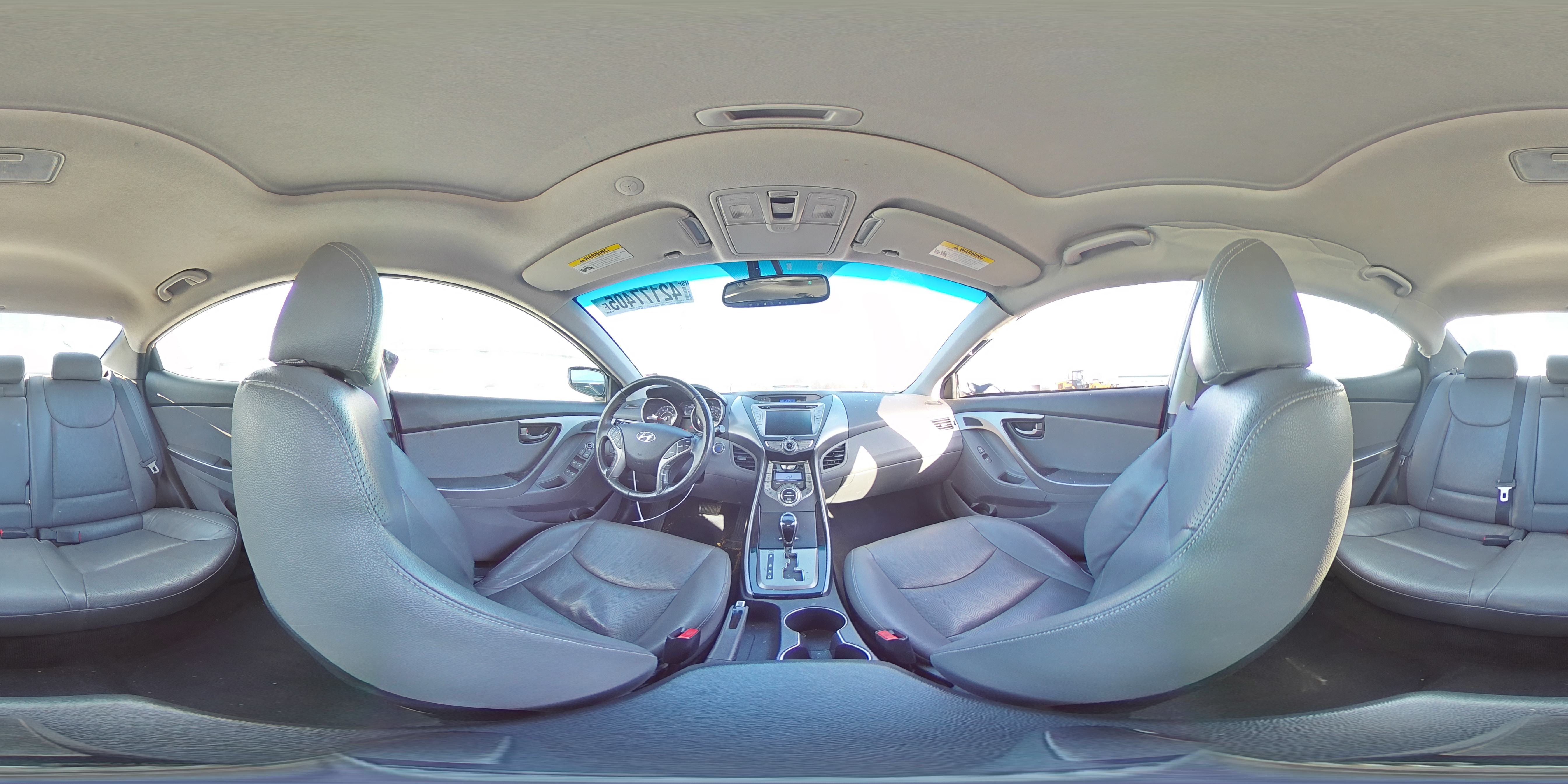 2013 Hyundai Elantra - Image 13