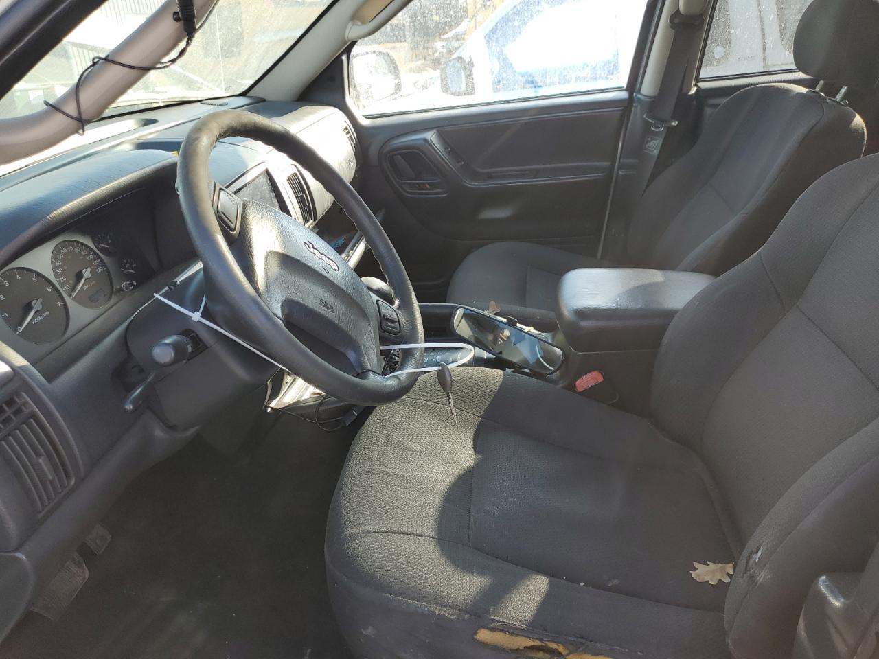 2004 Jeep Grand Cherokee - Image 7