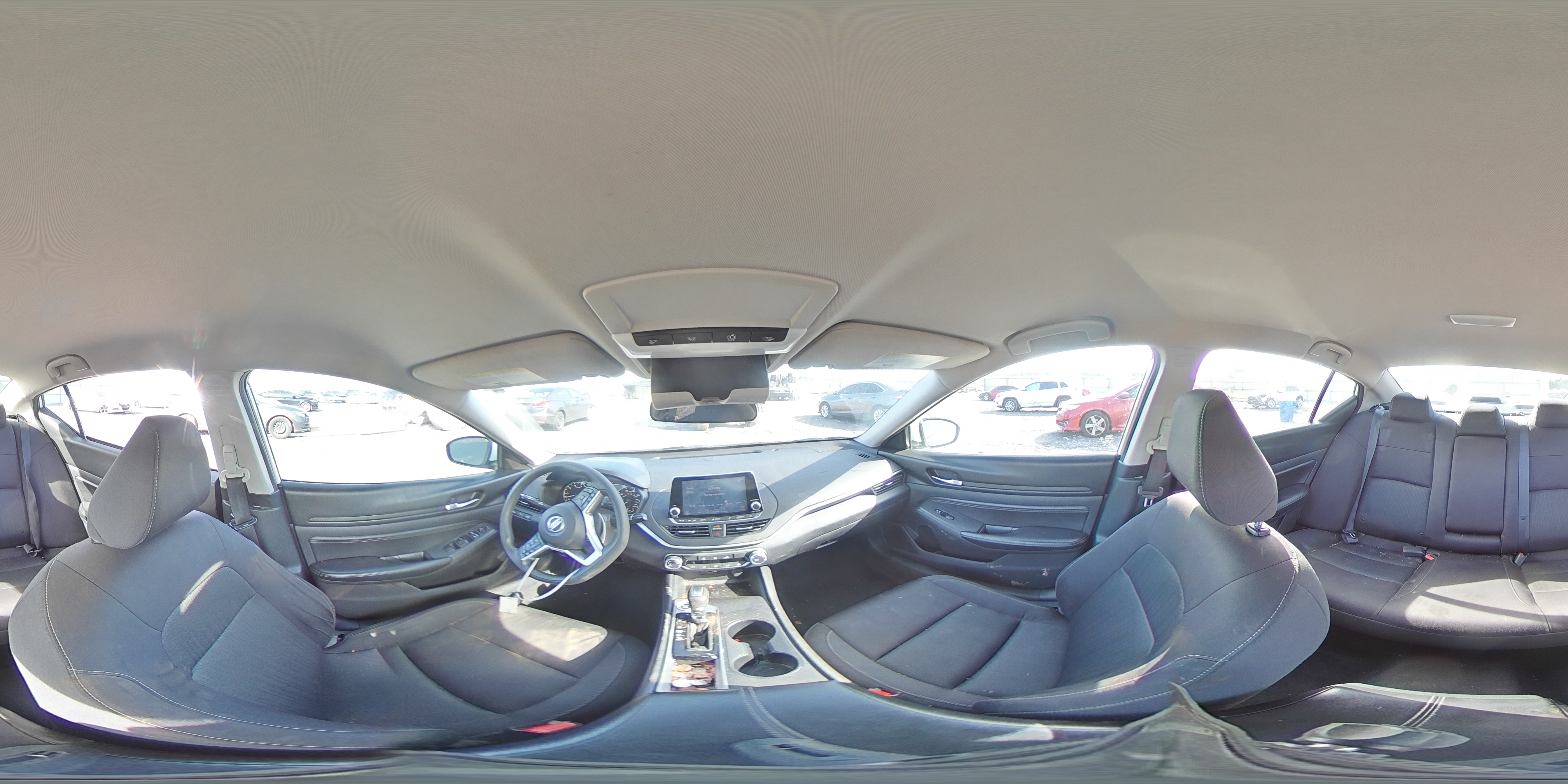 2020 Nissan Altima - Image 12